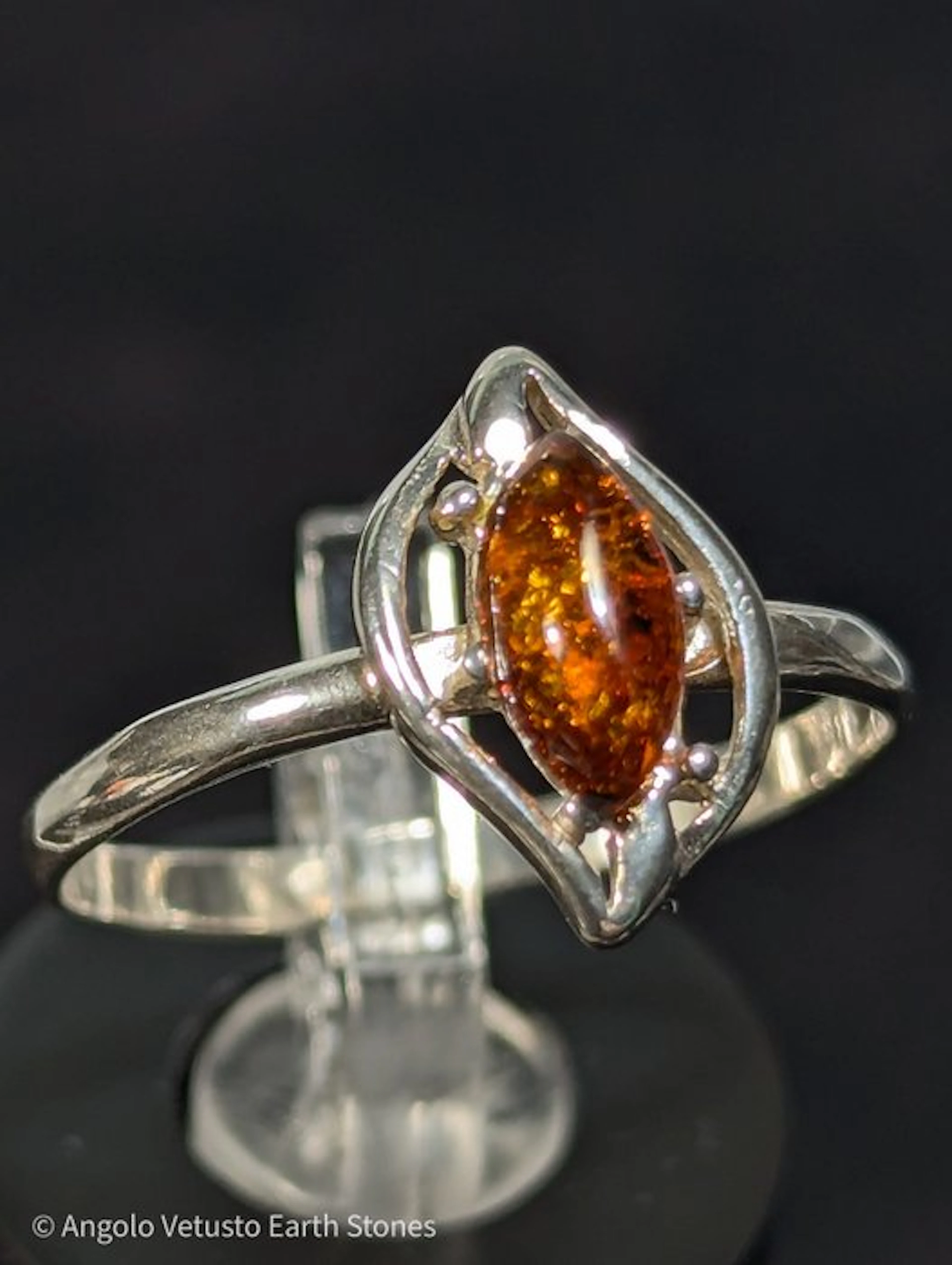 1.58 g - Natural Baltic Amber Ring – 925 Sterling Silver