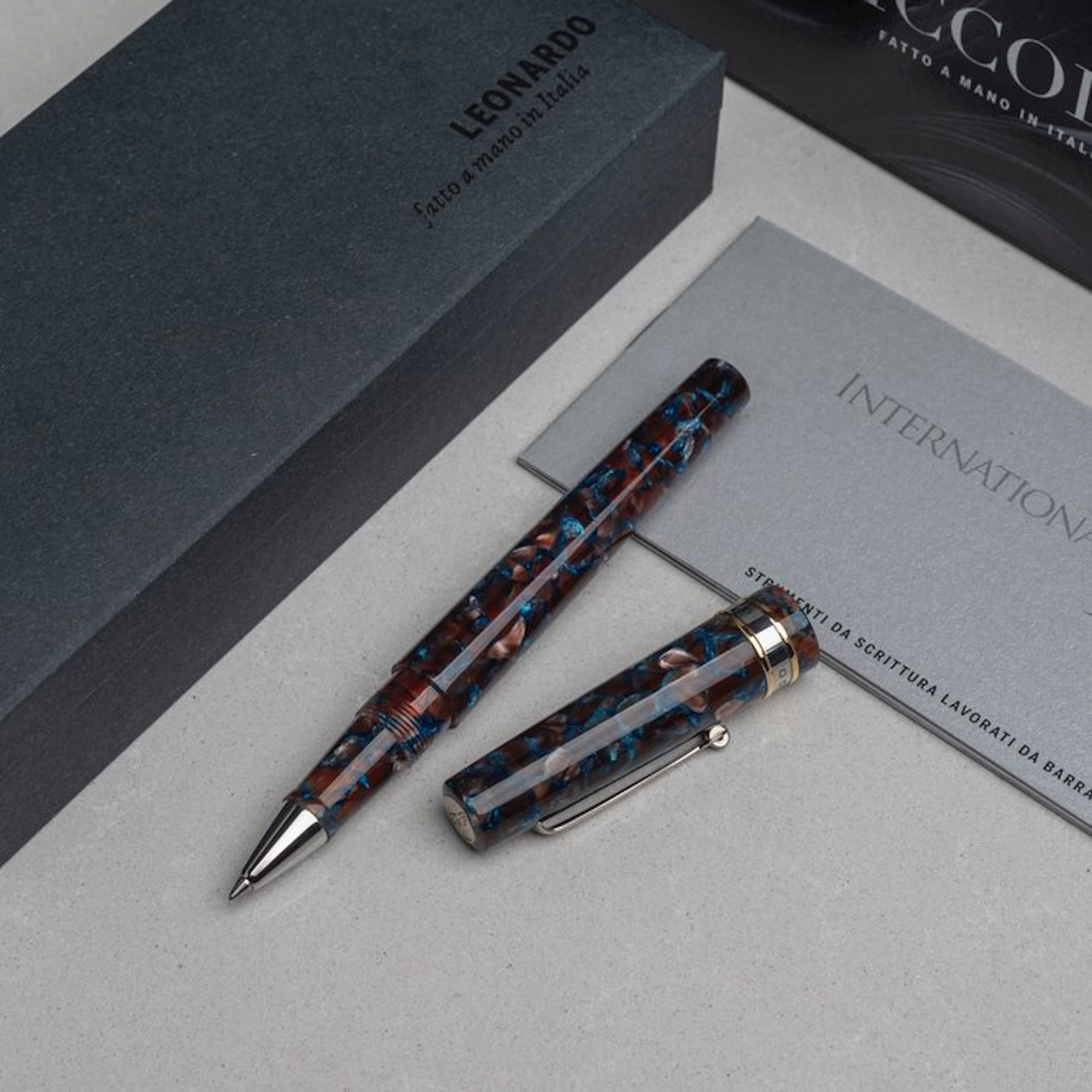 Leonardo "La piccolina" - Roller marrone blu - Pen
