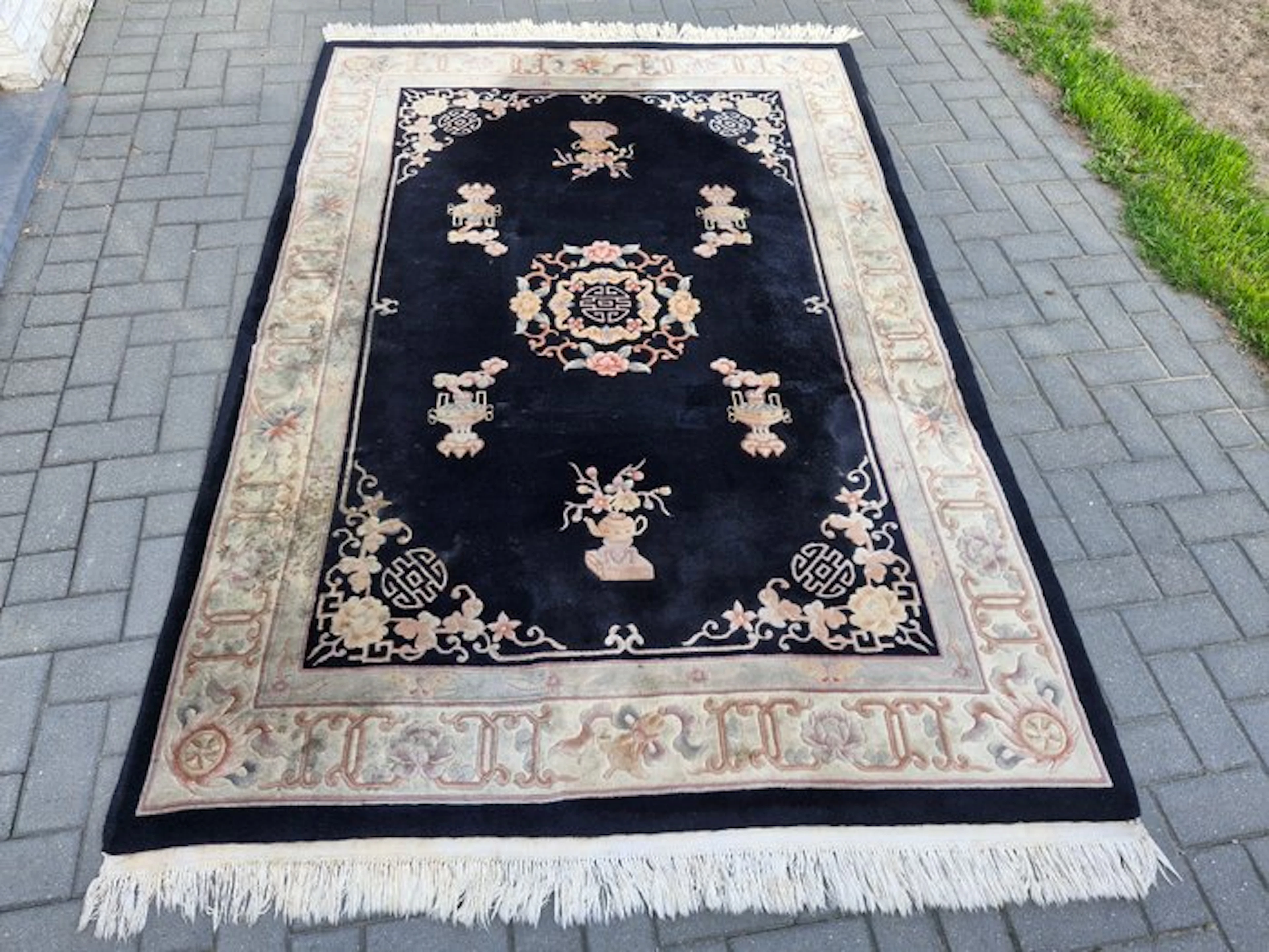 Carpet - 270 cm - 172 cm