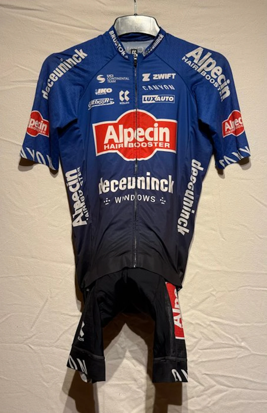 Alpecin-Deceuninck - Lot complet : maillot et cuissard...