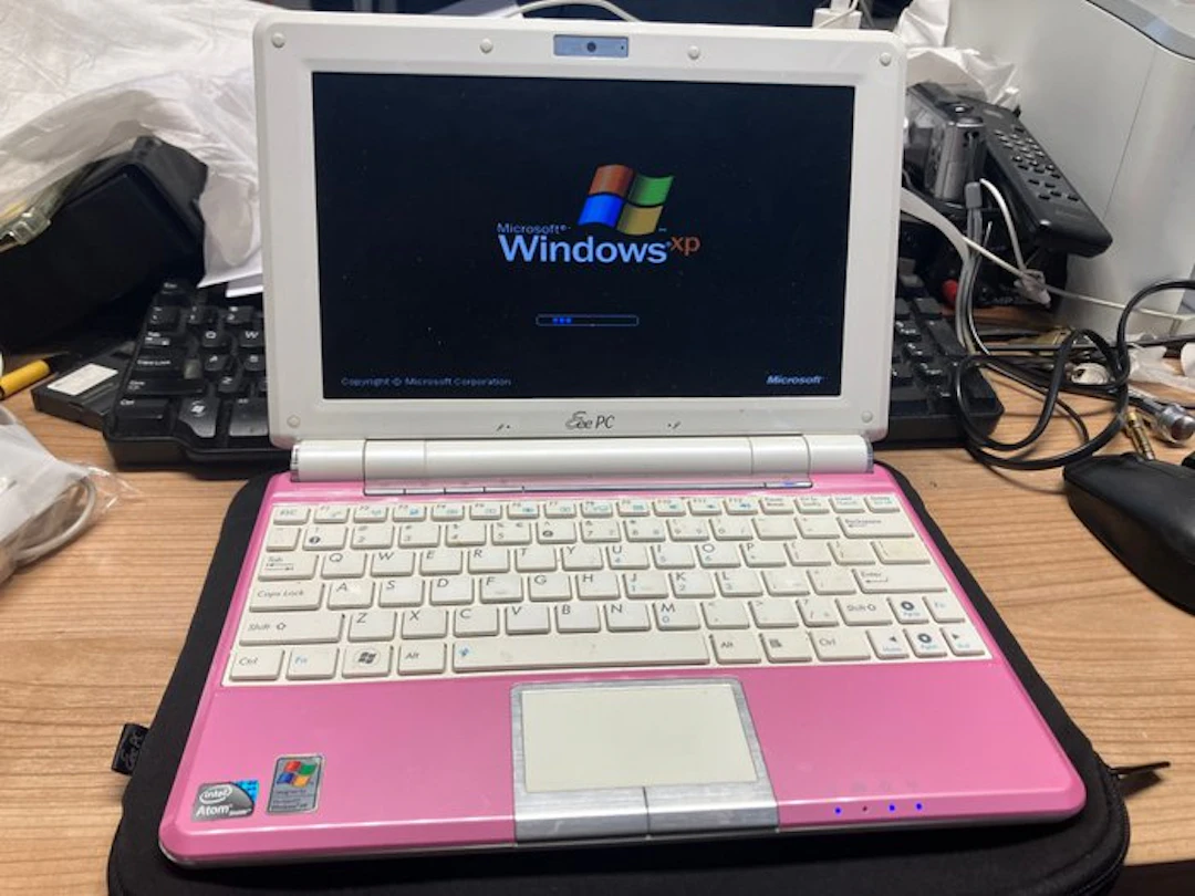 Asus Eee PC 1000HE ,160 GB atom 1,66ghz 1gb ,very...
