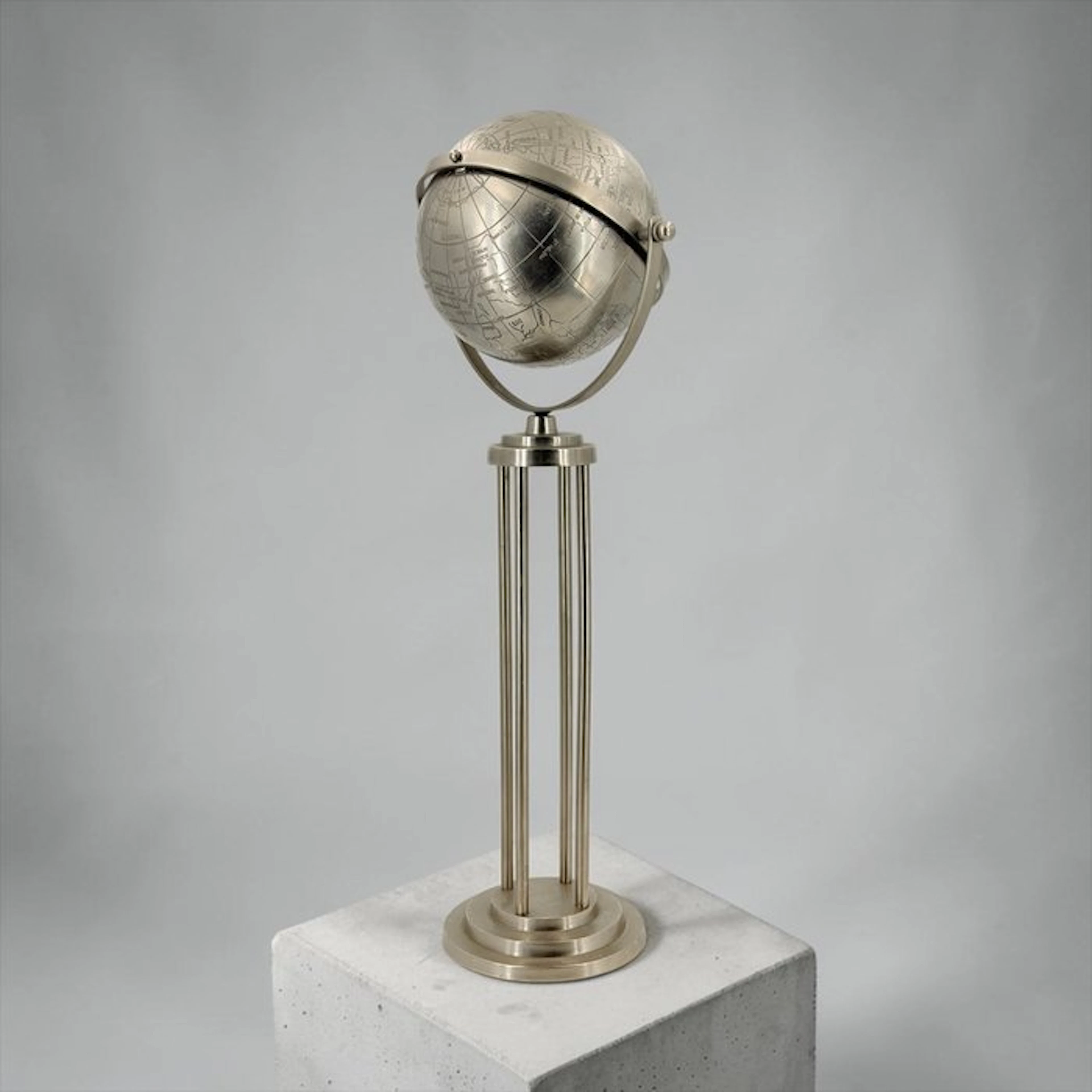 Globe - Space Age Style - 1990-2000