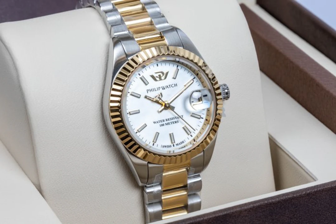 Philip Watch - Caribe Urban - Date - Mother of pearl...