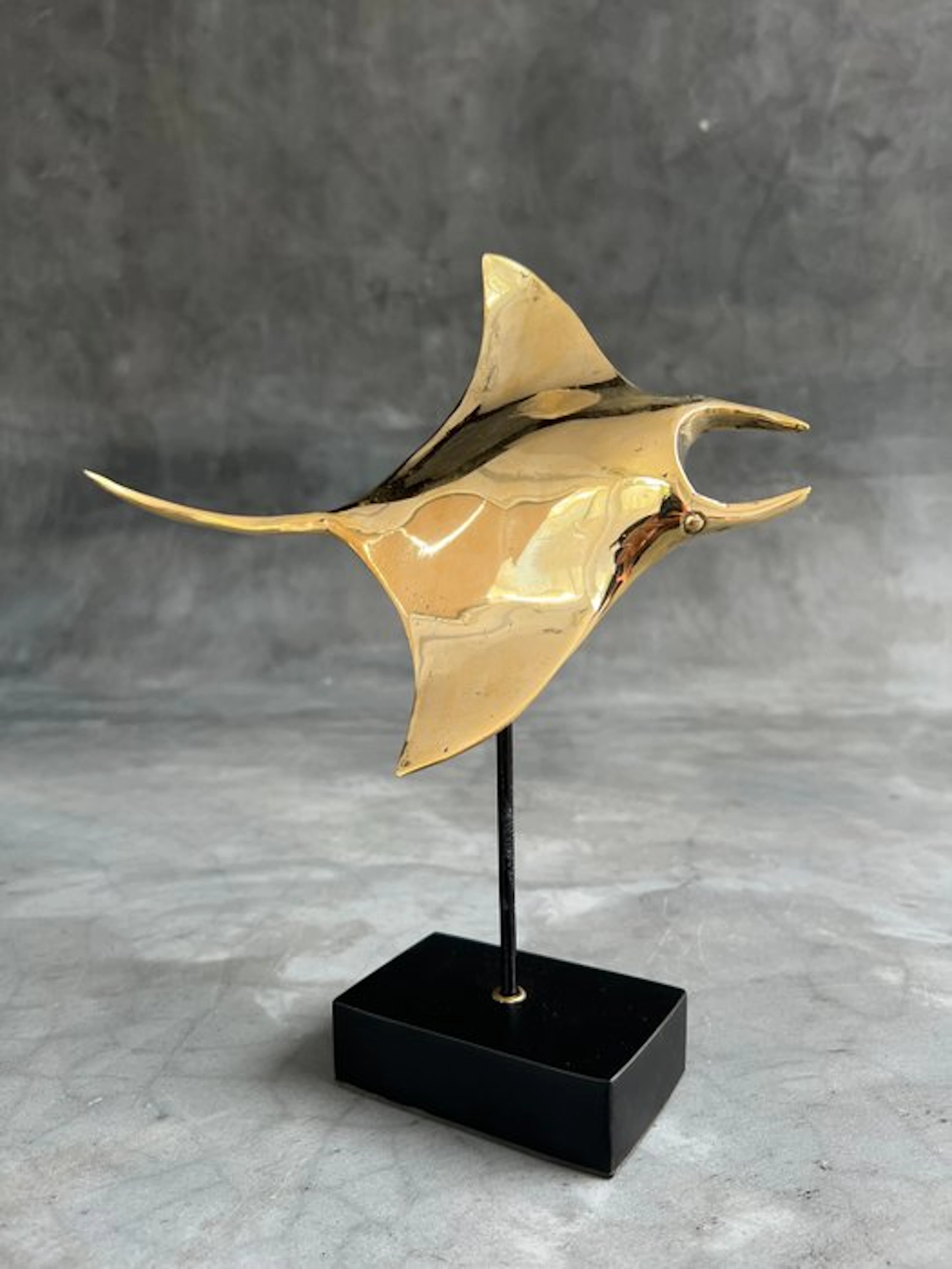 Sculpture, NO RESERVE PRICE - Manta Ray Sculpture - 28 cm - Bronze