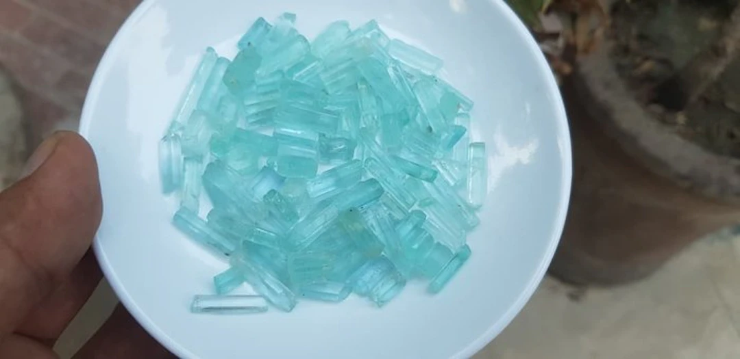 Exceptional rare Natural Aquamarine crystals like emerald color Rough- 45 g