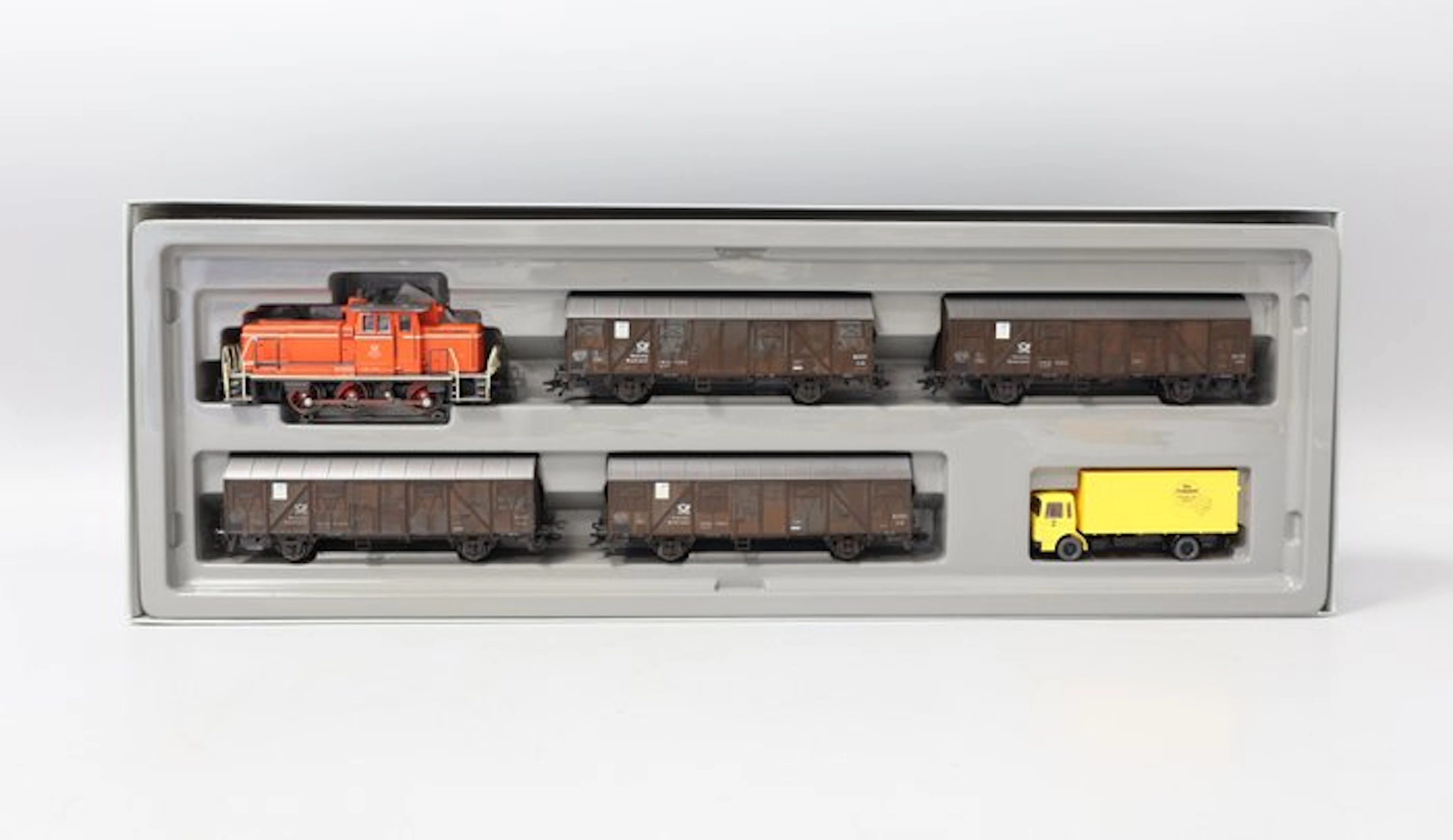 Märklin H0 - 2690 - Train set (1) - Set with V60 diesel locomotive