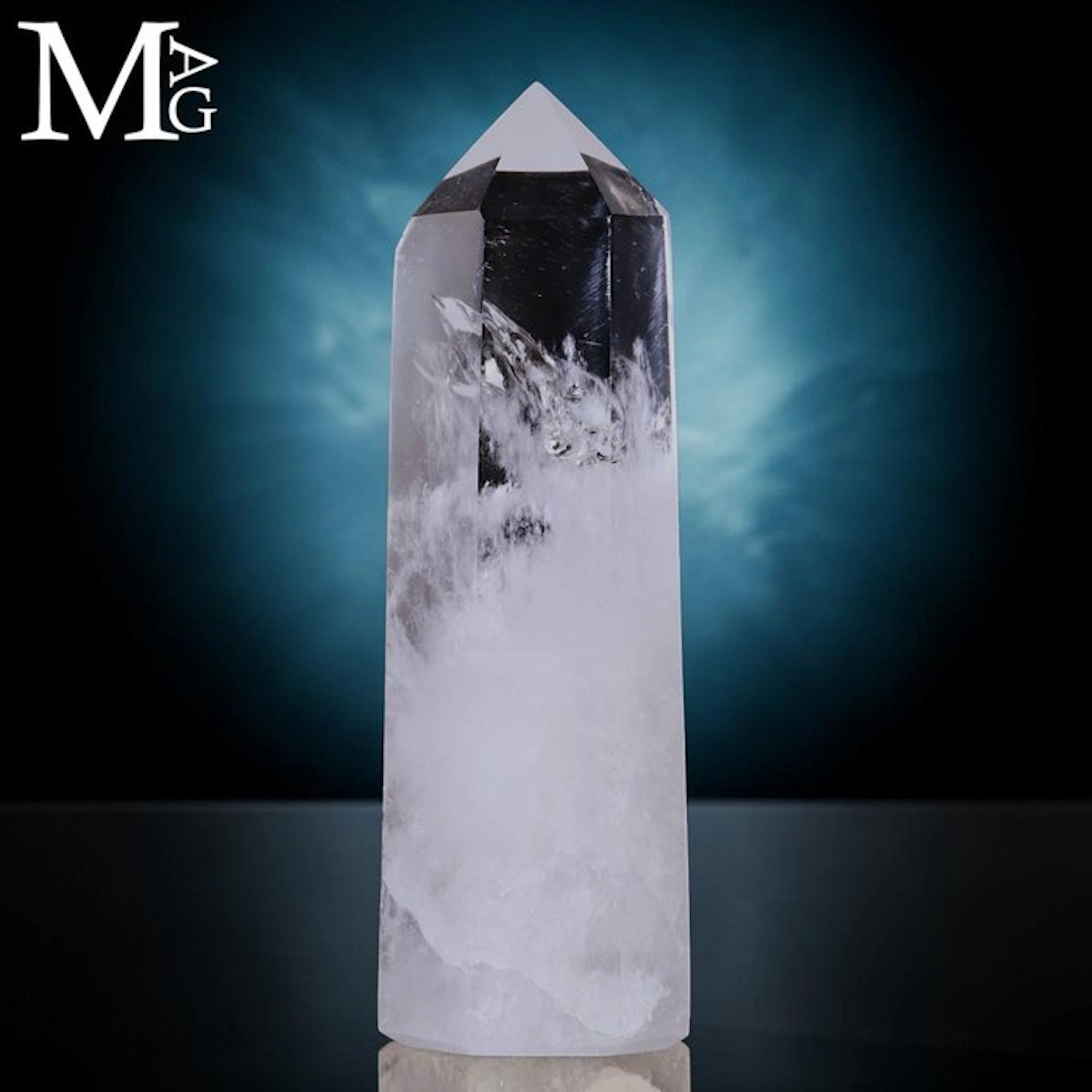 Clear Quartz Crystal Quartz Tower Point - Height: 121 mm...