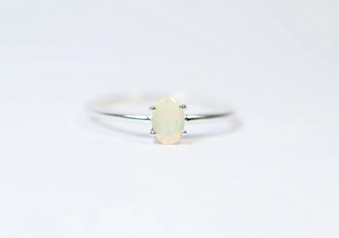 Ethiopian Opal / Welo Opal Ring / new- 1.12 g - (1)