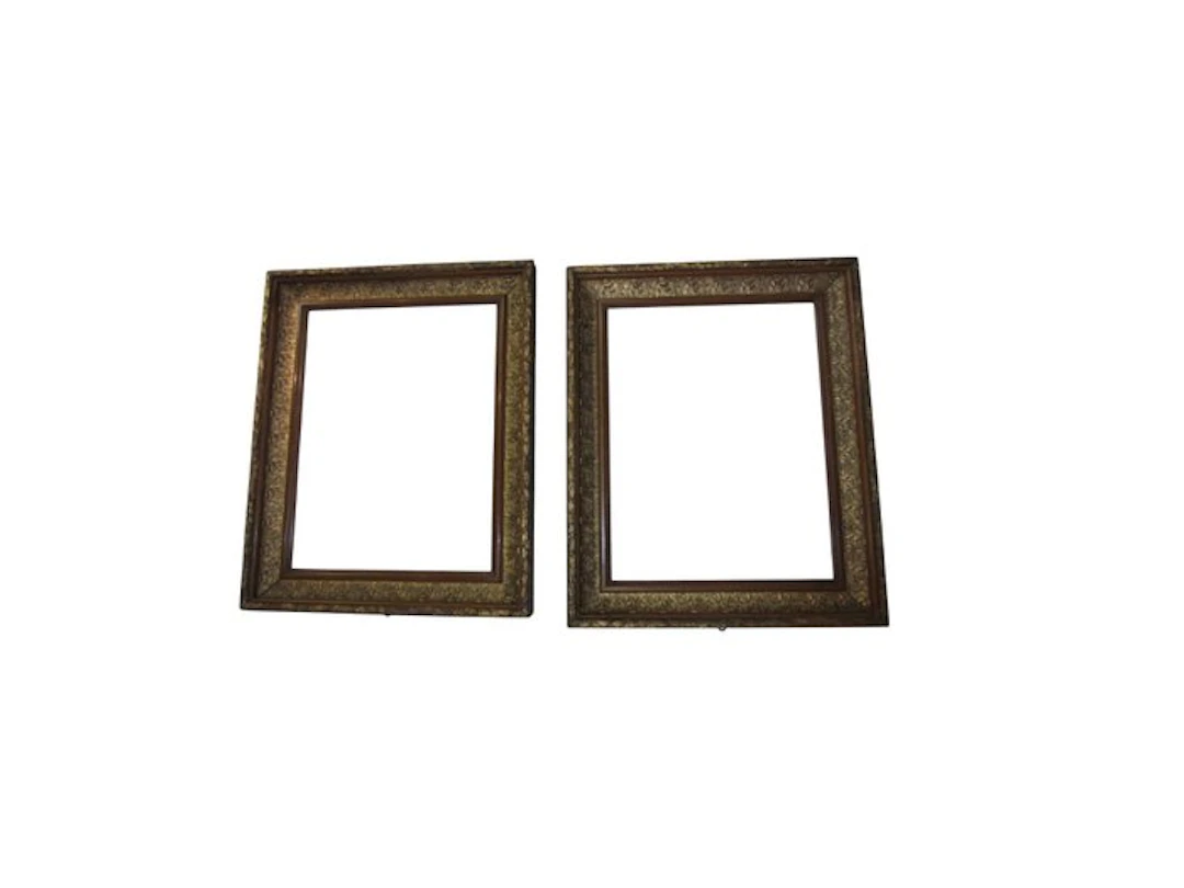Frame - Wood / plaster and gilded paste - Italy in the 1800s