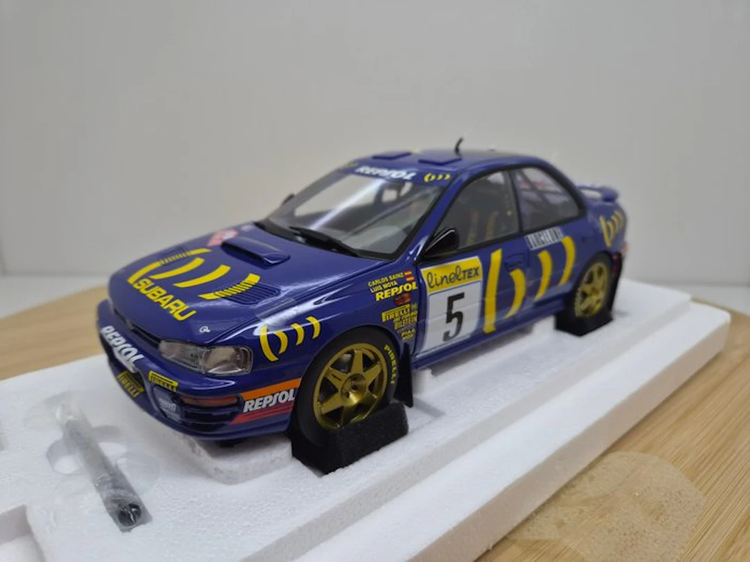 Kyosho 1:18 - Model car - Subaru Impreza 555 Repsol #5...