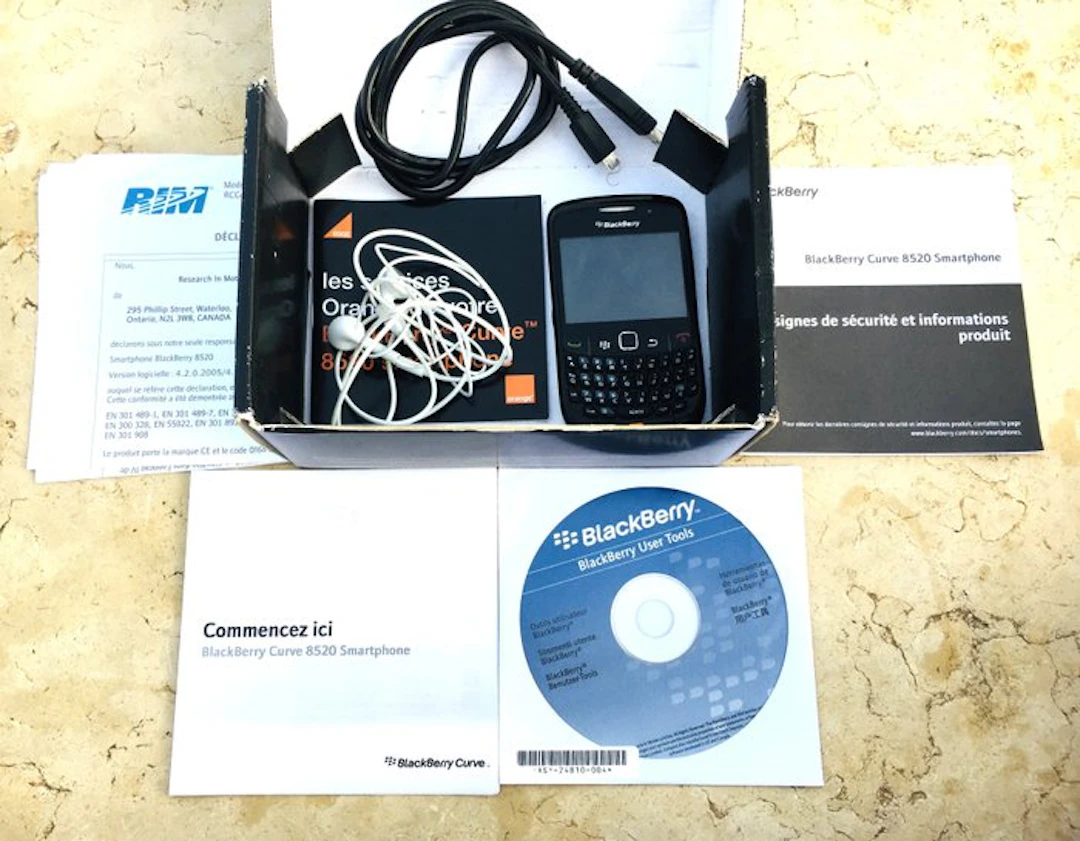 Blackberry 8520 Curve - Mobile phone - In original box