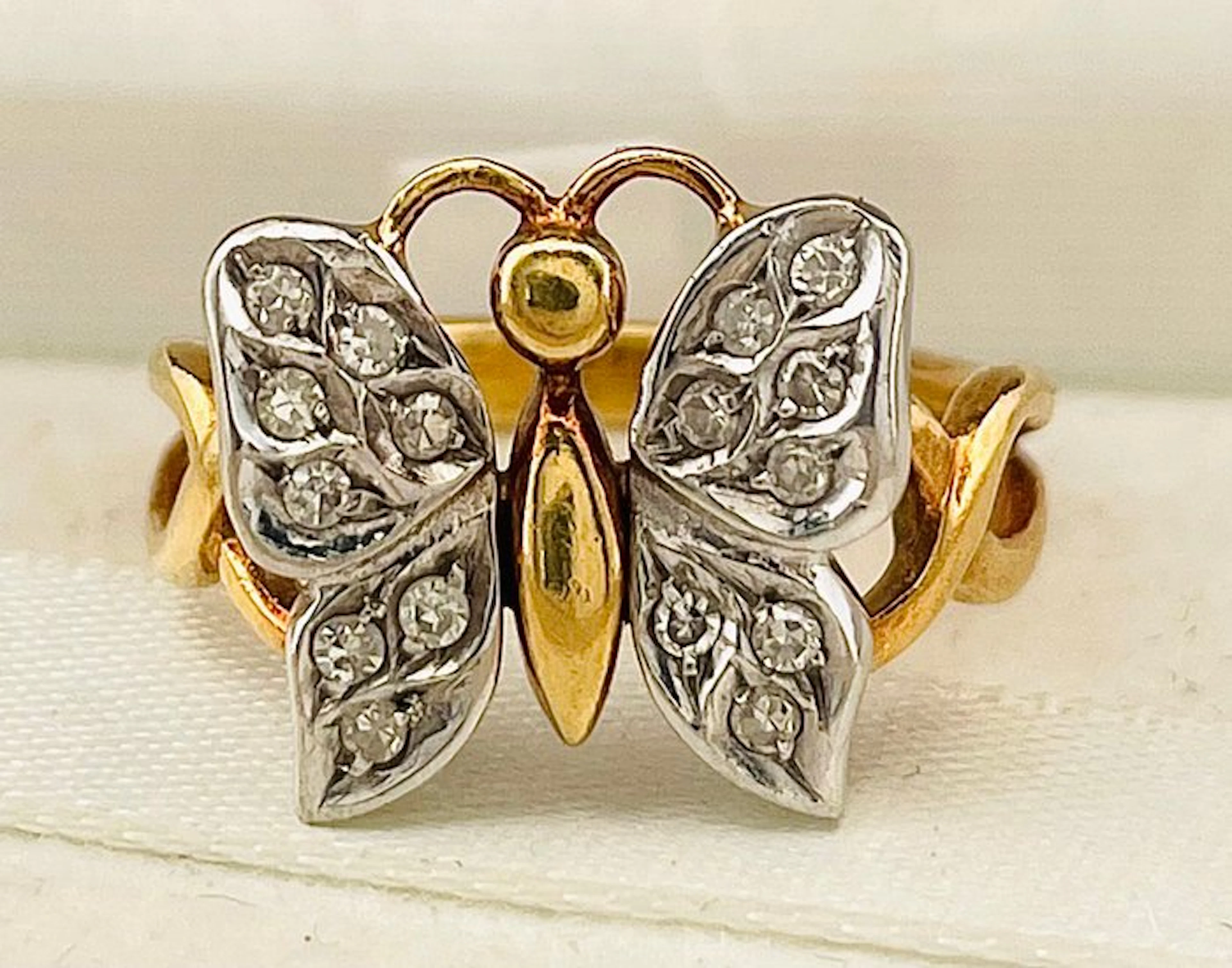 Ring - 18 kt. White gold, Yellow gold Diamond (Natural)