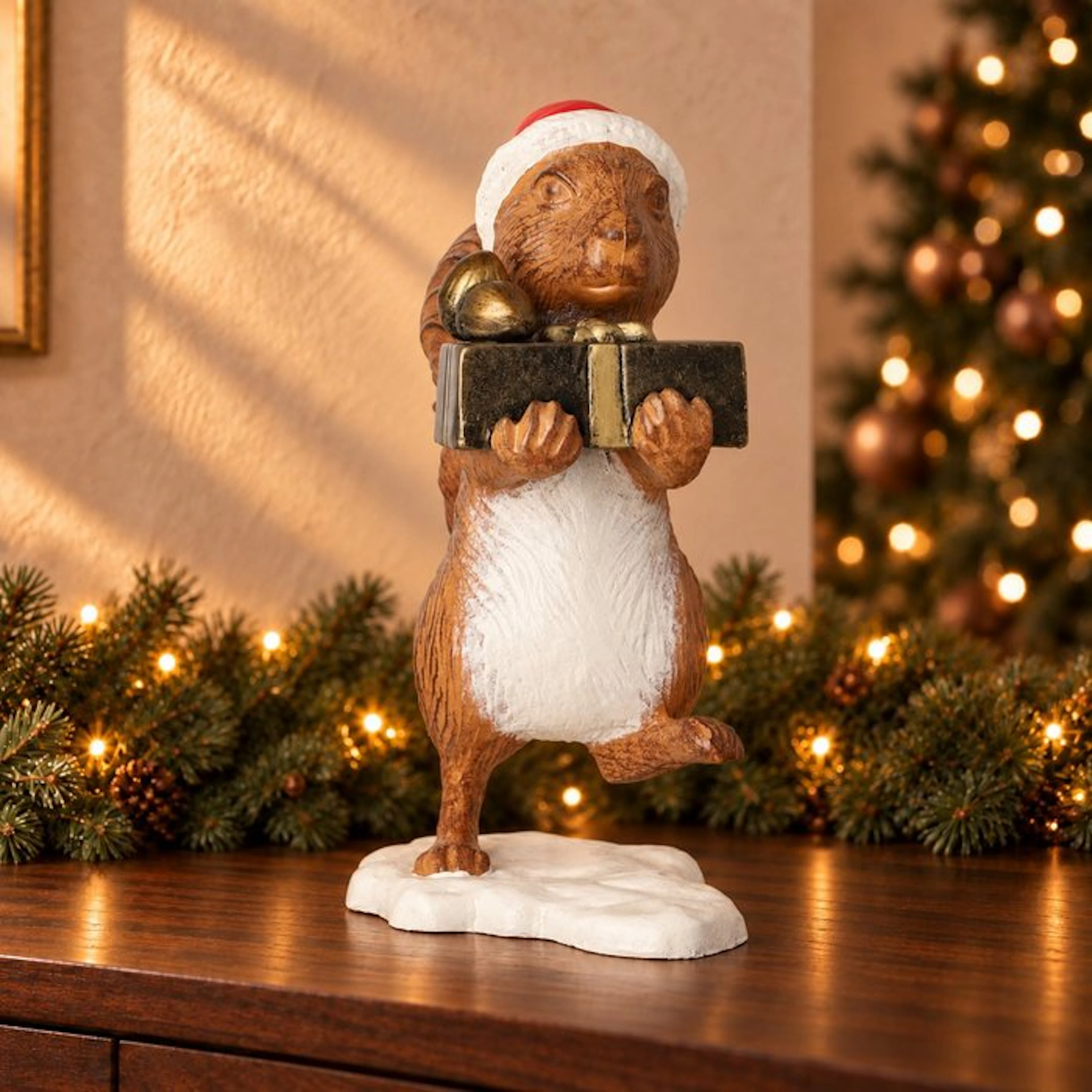 Sculpture, Squirrel with christmas gifts - 31 cm - Aluminium