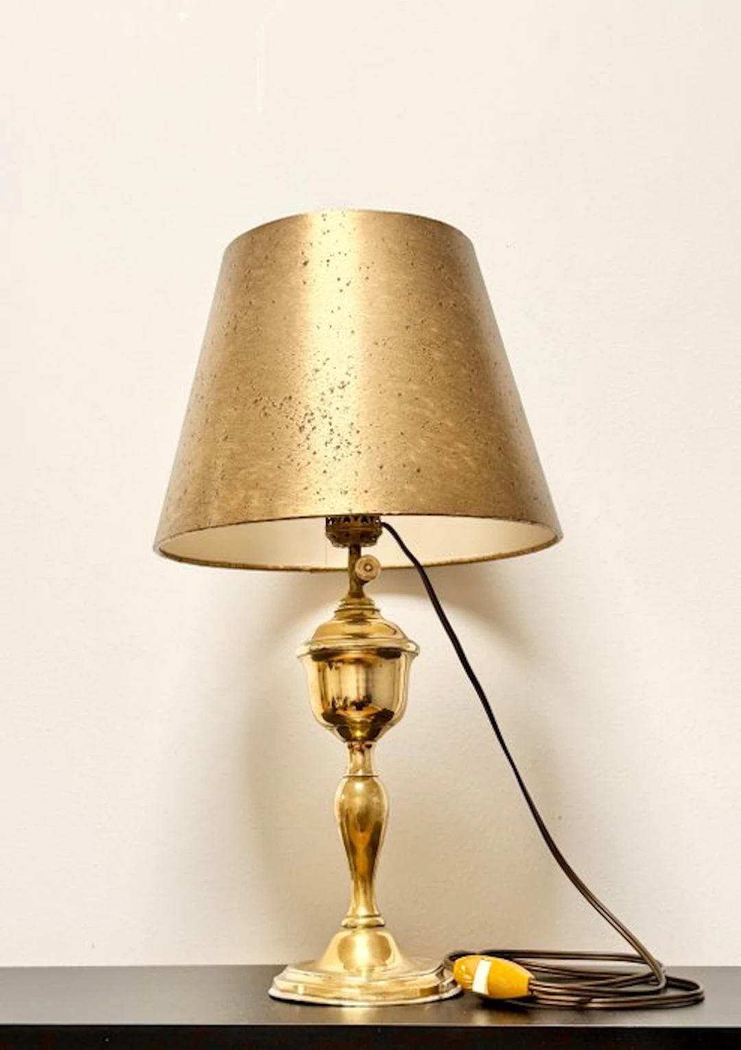 Stunning Antique “Pigeon style - Table lamp - Gilded...