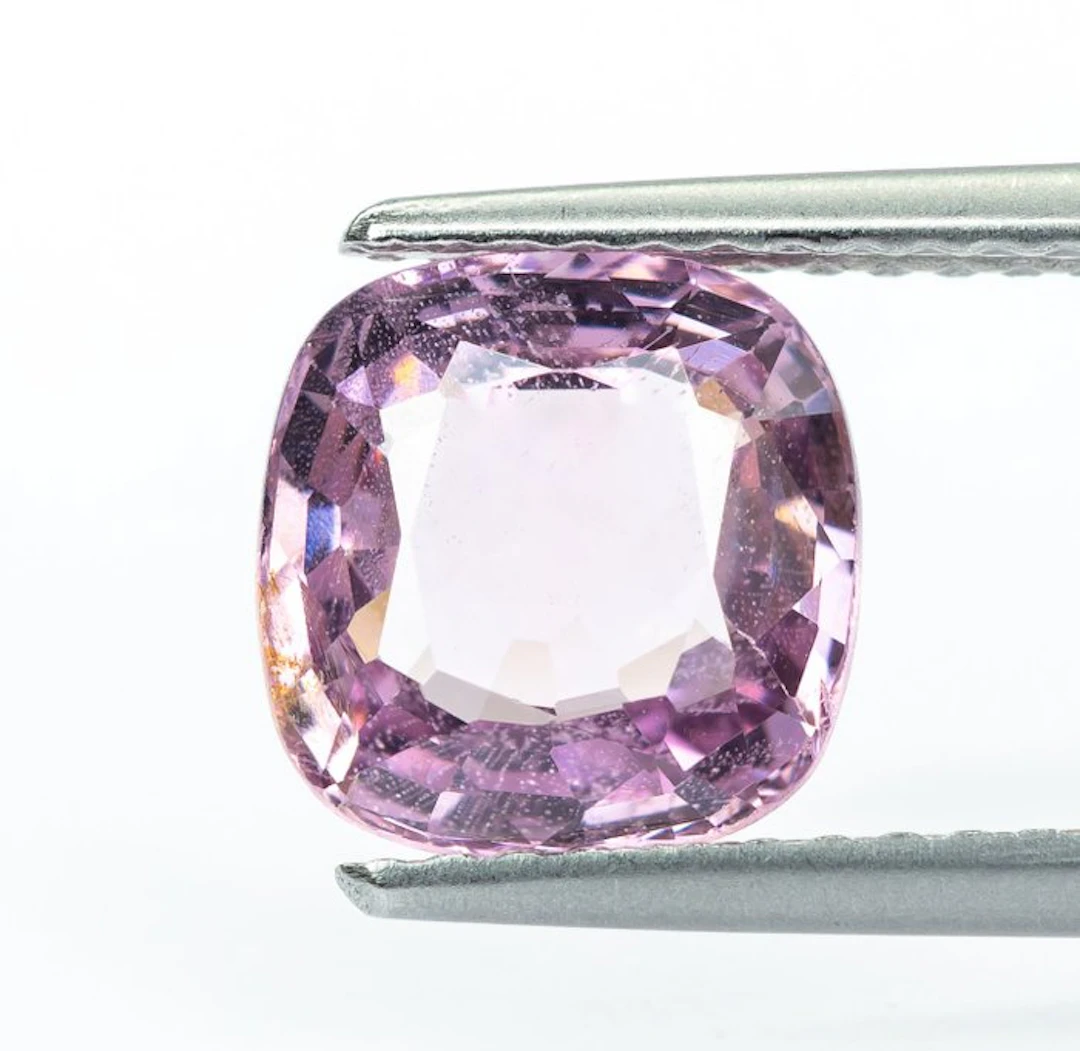 No reserve price Spinel - 2.16 ct - Gem Report Antwerp (GRA) - Pink