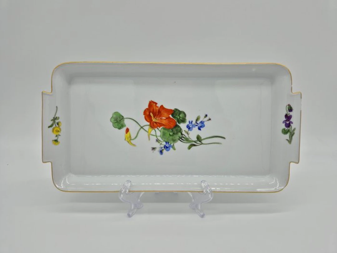 Meissen - Kuchenplatte Bunte Blume mit Goldrand - Platter - Porcelain