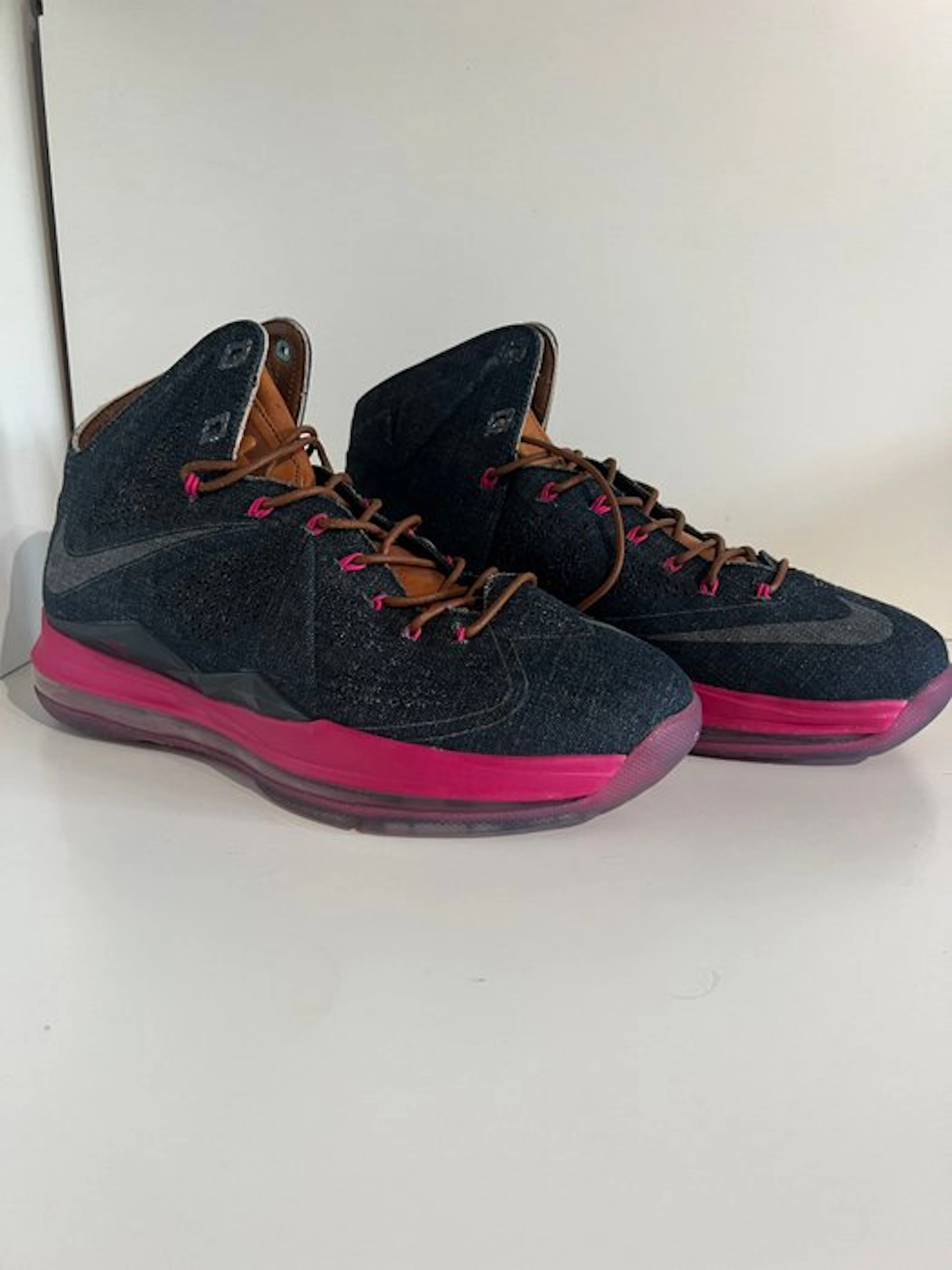 Nike - LeBron X - Sneakers - Size: EU 41 - New with tags