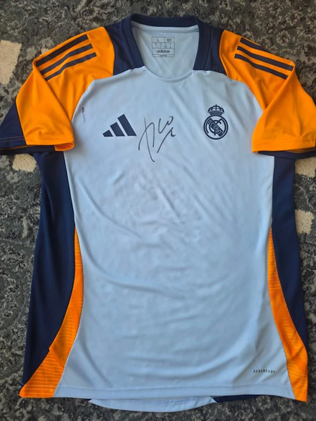 Real Madrid - Luis Figo - Football shirt