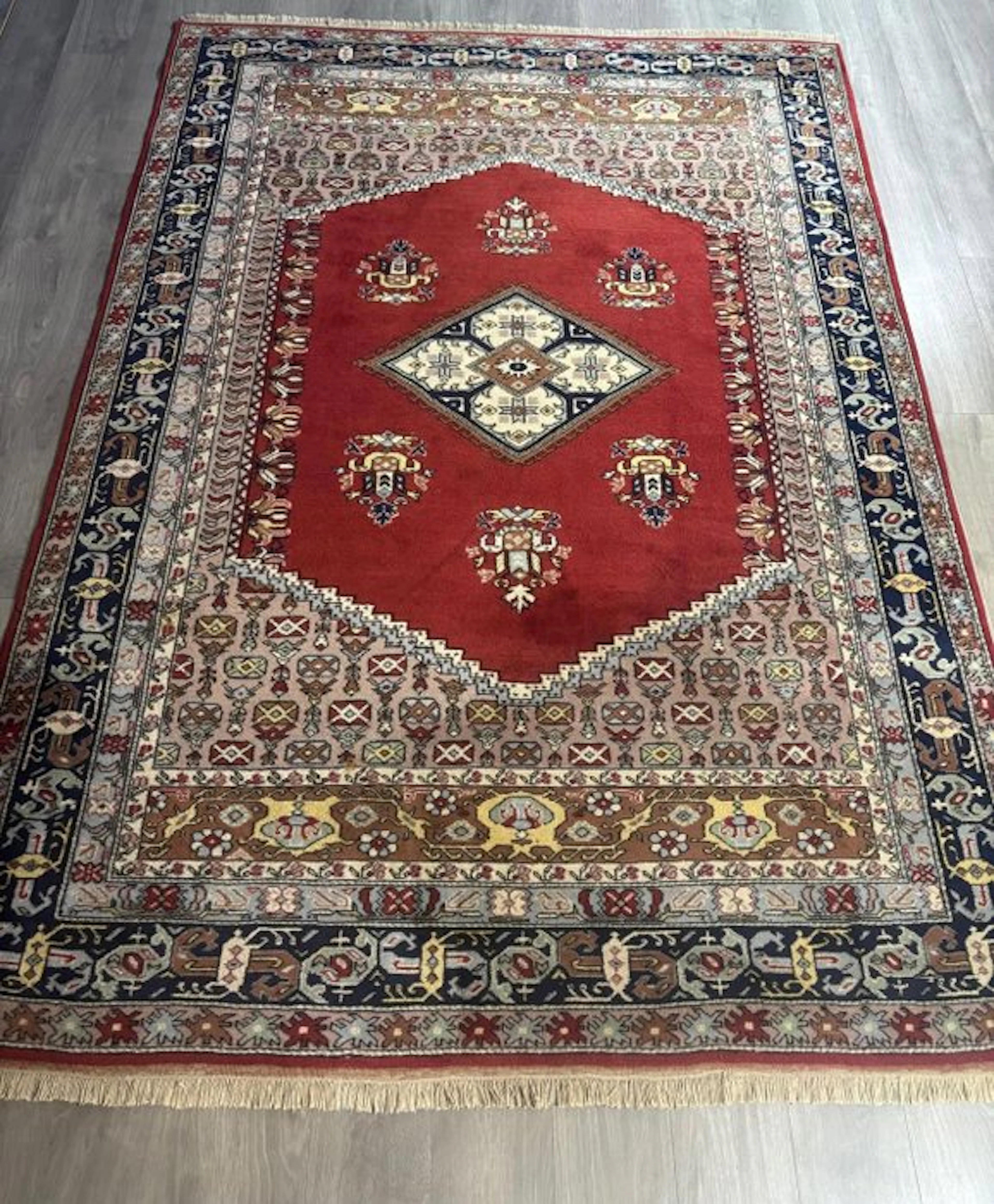 Rug - 284 cm - 202 cm