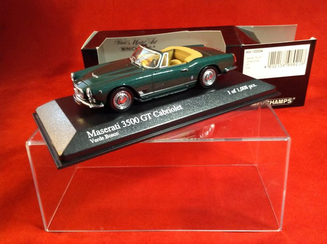 MiniChamps 1:43 - Model sports car - ref