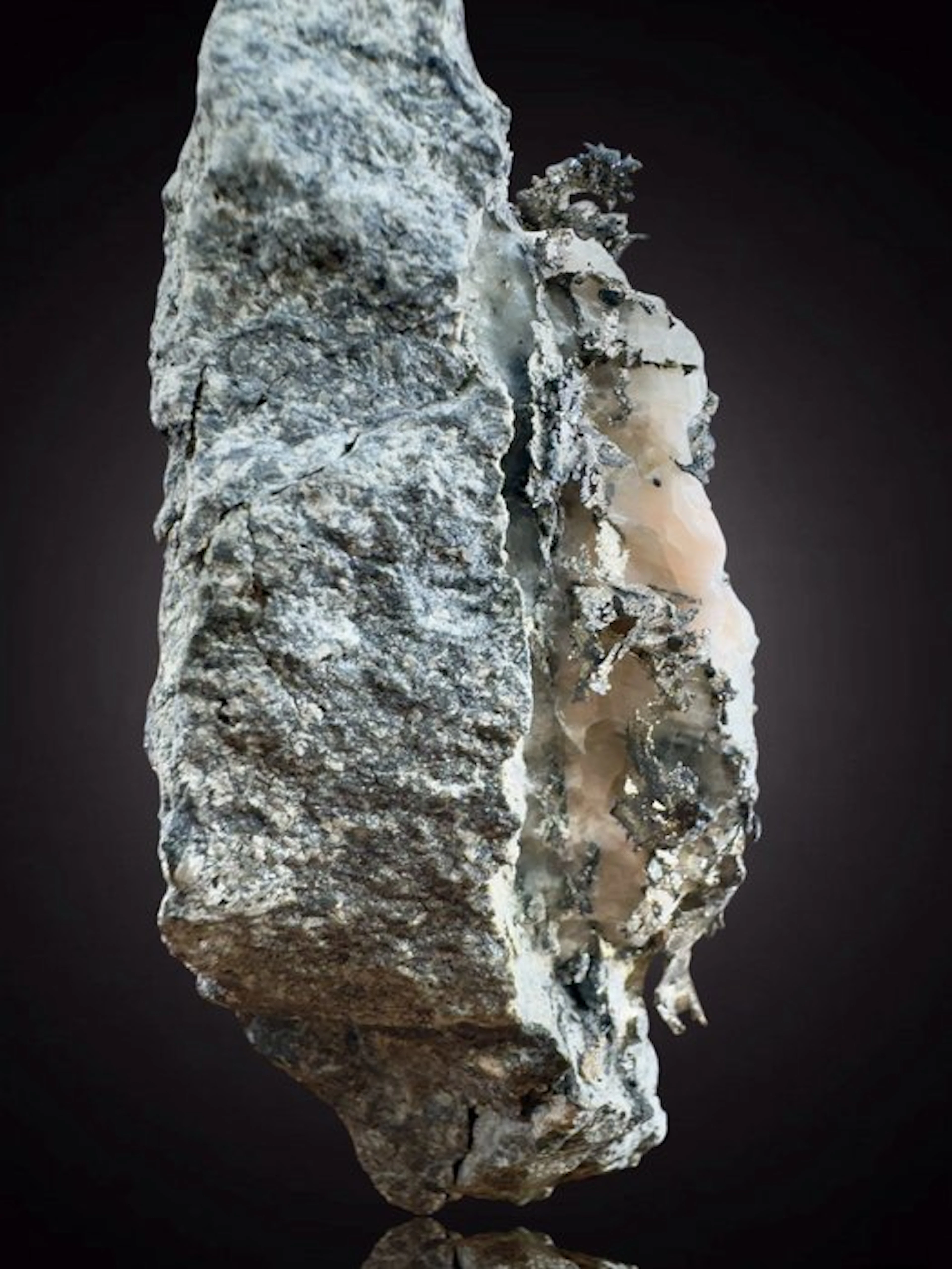 Silver on a crystallized matrix