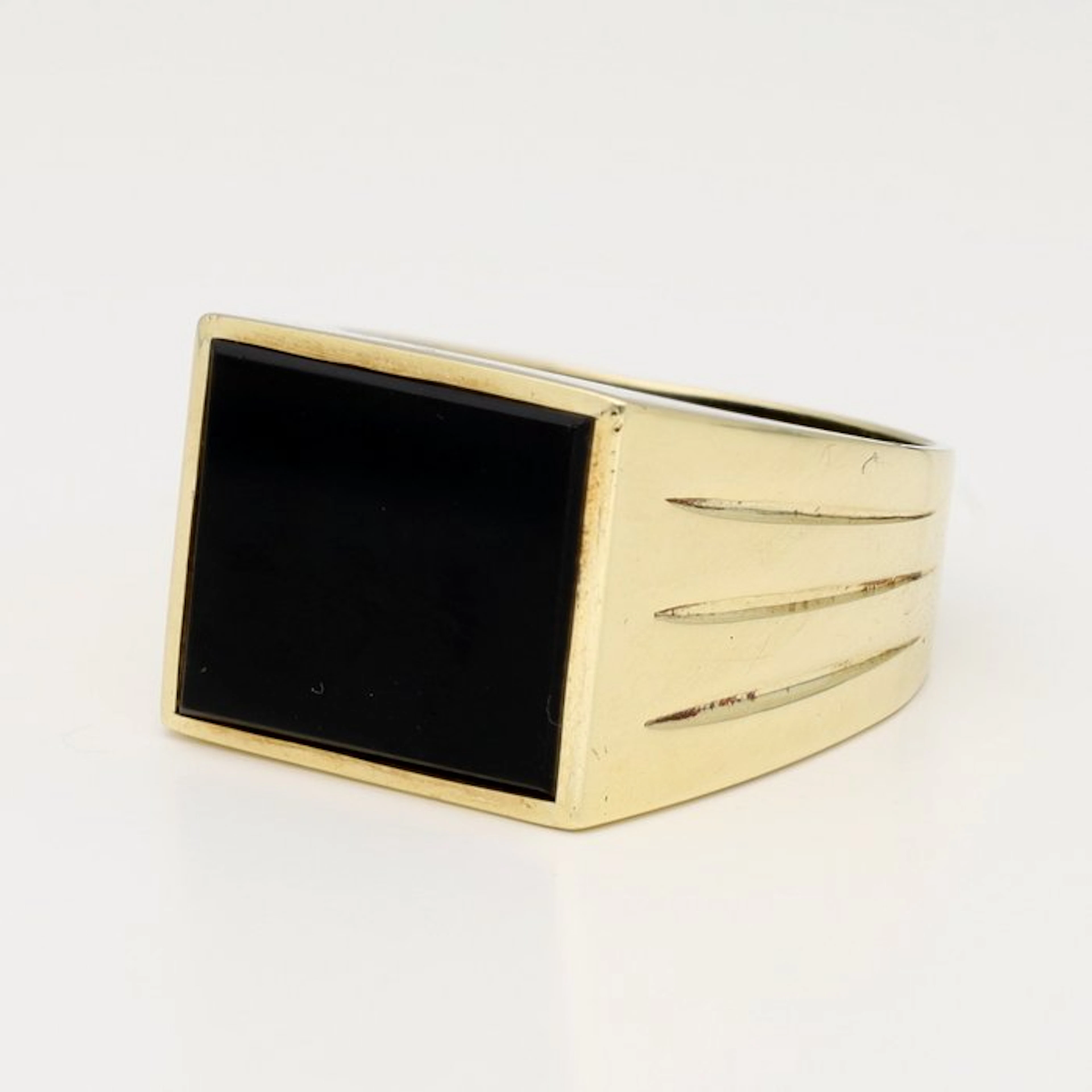 Ring - 14 kt. Yellow gold - 2.90ct. tw. Onyx