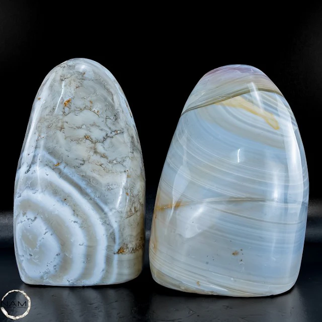 Exclusive set of banded agate – two large polished...