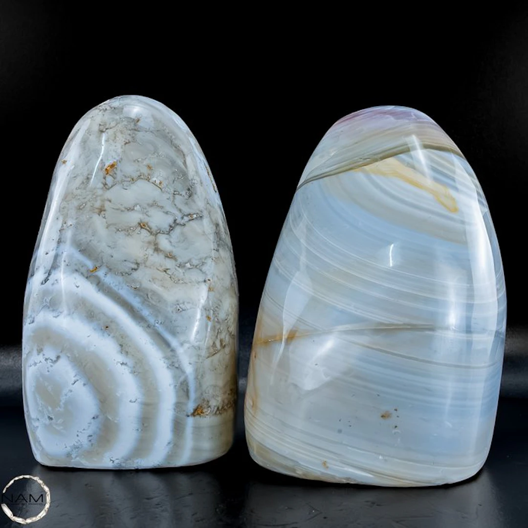 Exclusive set of banded agate – two large polished...