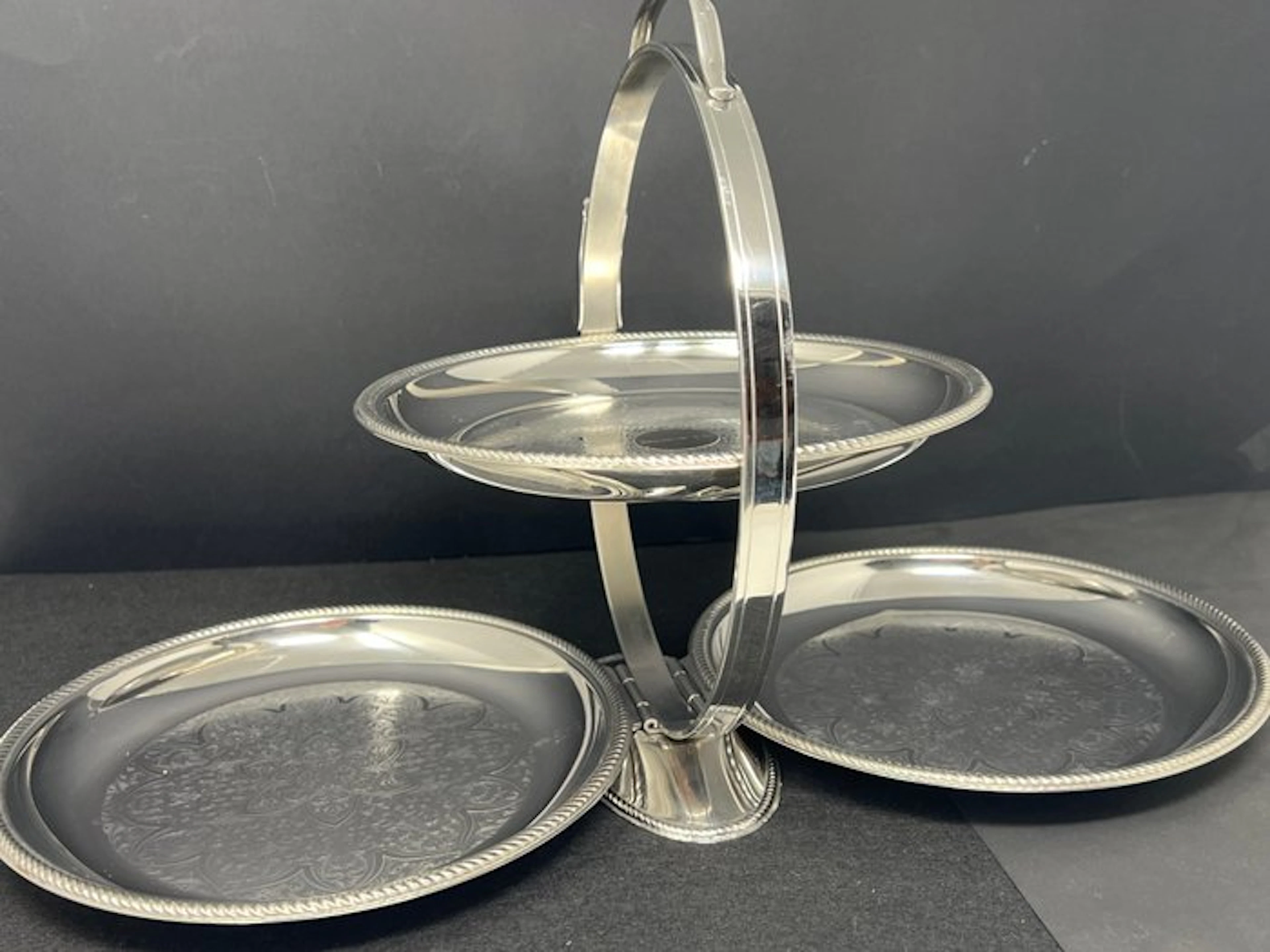 Alessi - Centrepiece - Mercury - Steel - cake stand