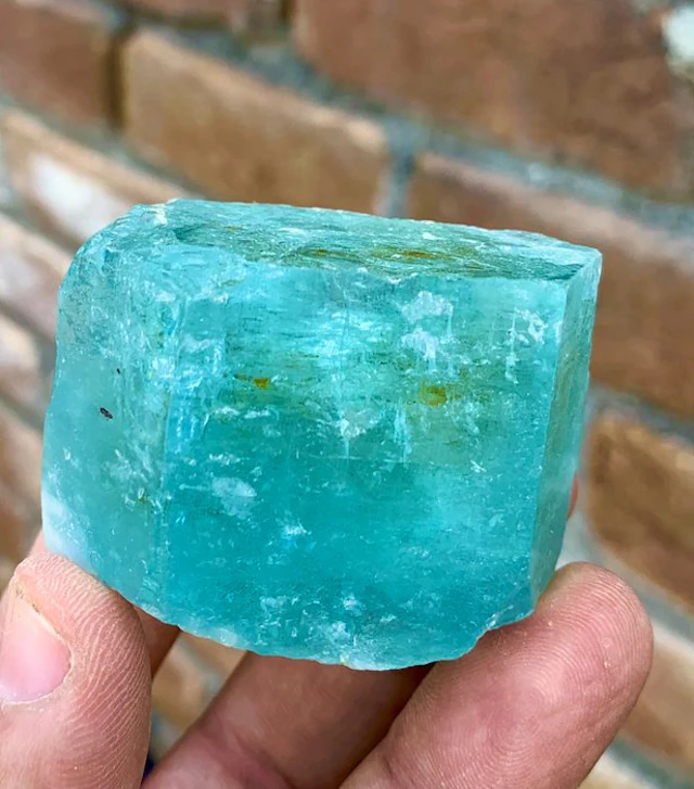 Aquamarine Crystal - Height: 34 mm - Width: 50 mm - 126 g - (1)