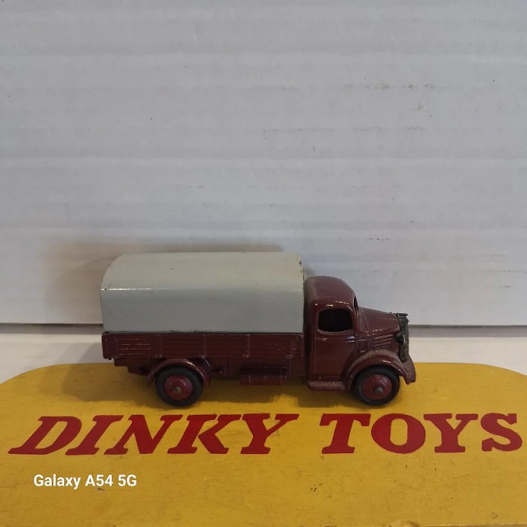 Dinky Toys 1:43 - Model car - Dinky Toys - Austin