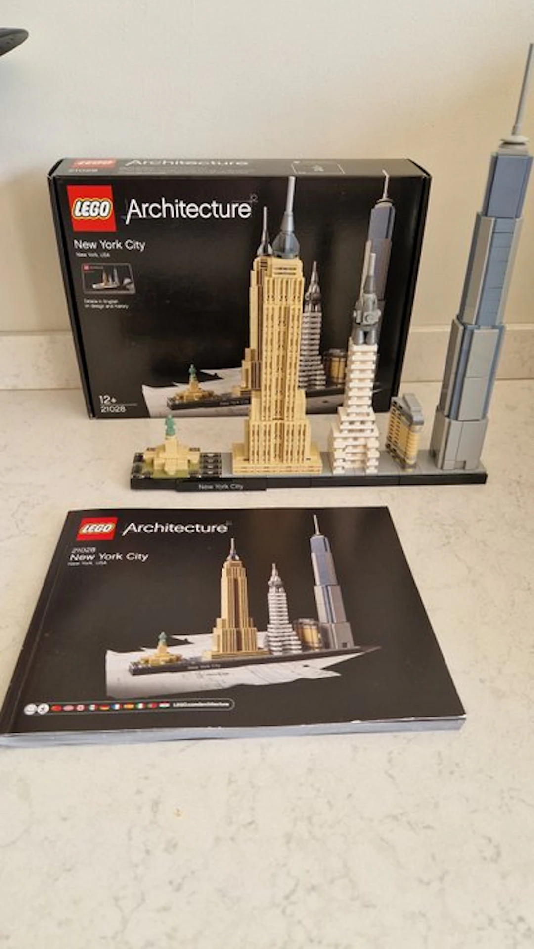 LEGO Set - 21028 - Architecture - New York City