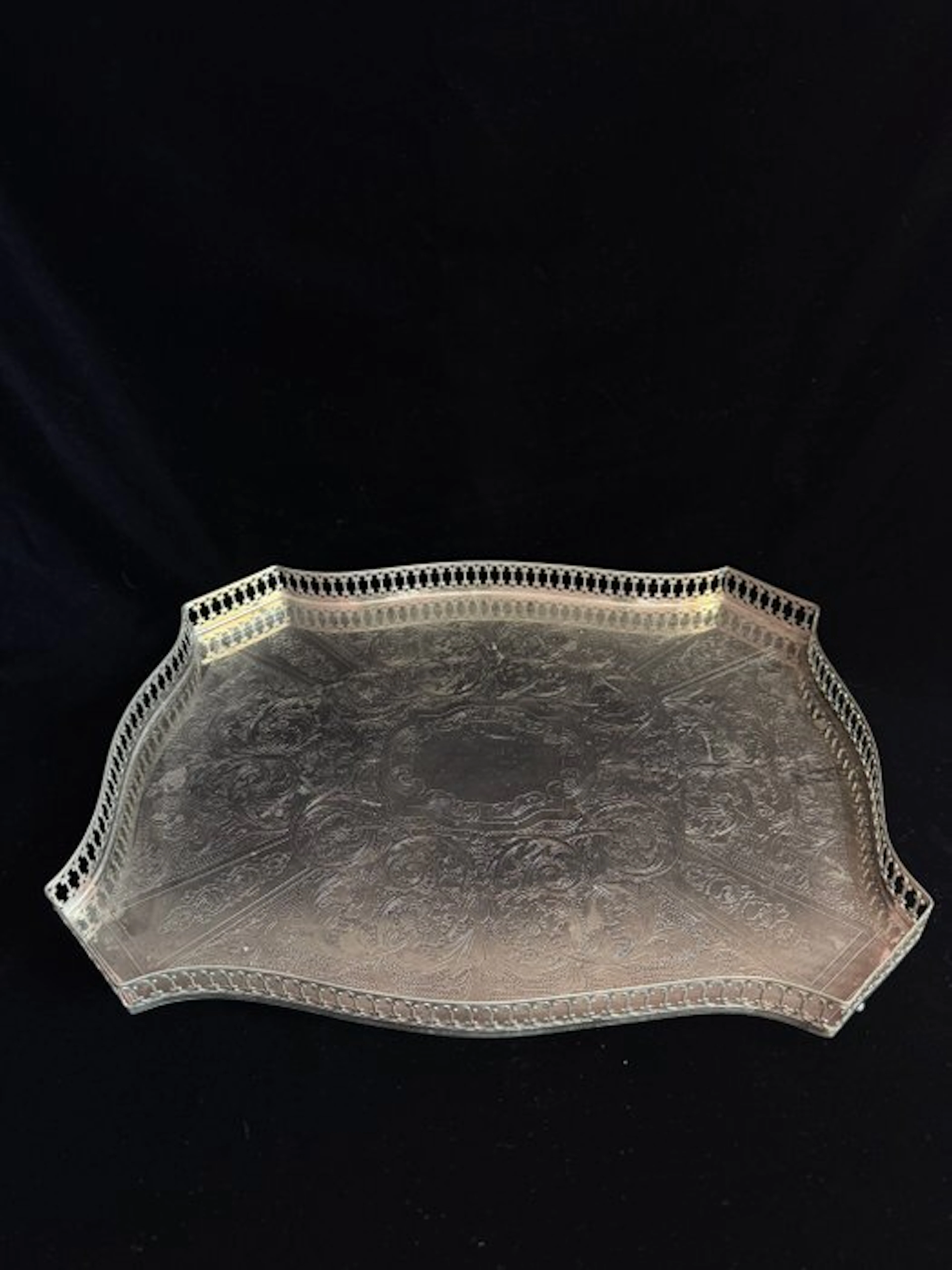 by MAM - Tray - Silverplated, 1000/1000 - Ornate Floral Elegance