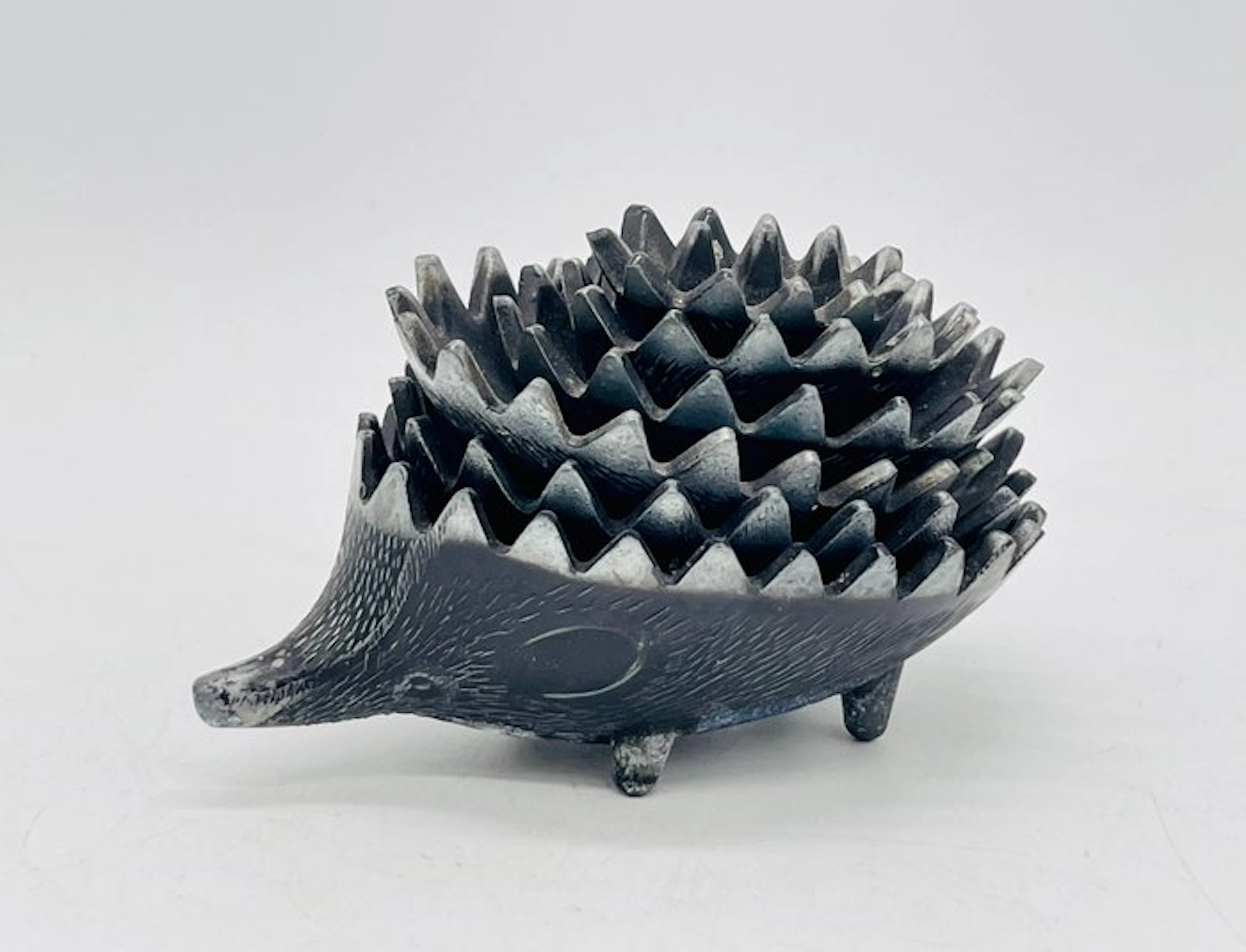 Ashtray - Metal - Hedgehog ashtrays