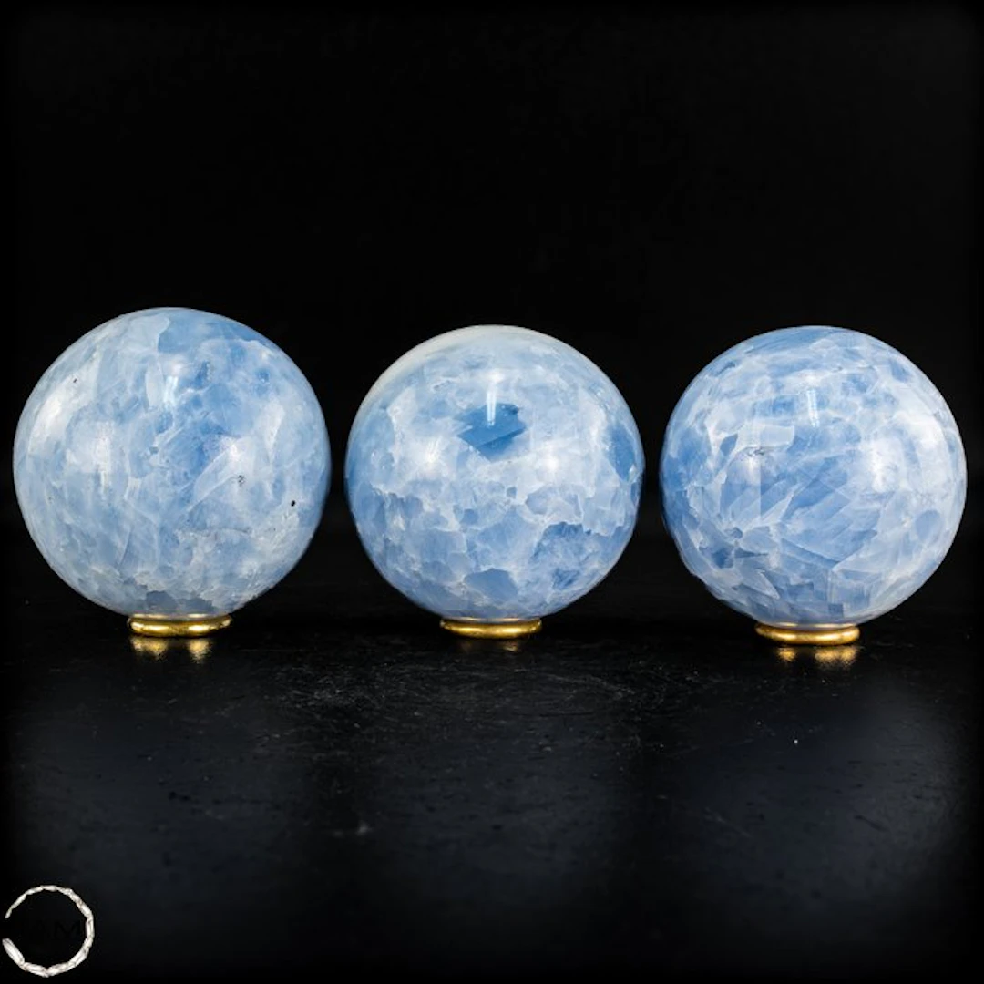 Rare natural blue calcite sphere set – 3 hand-polished...