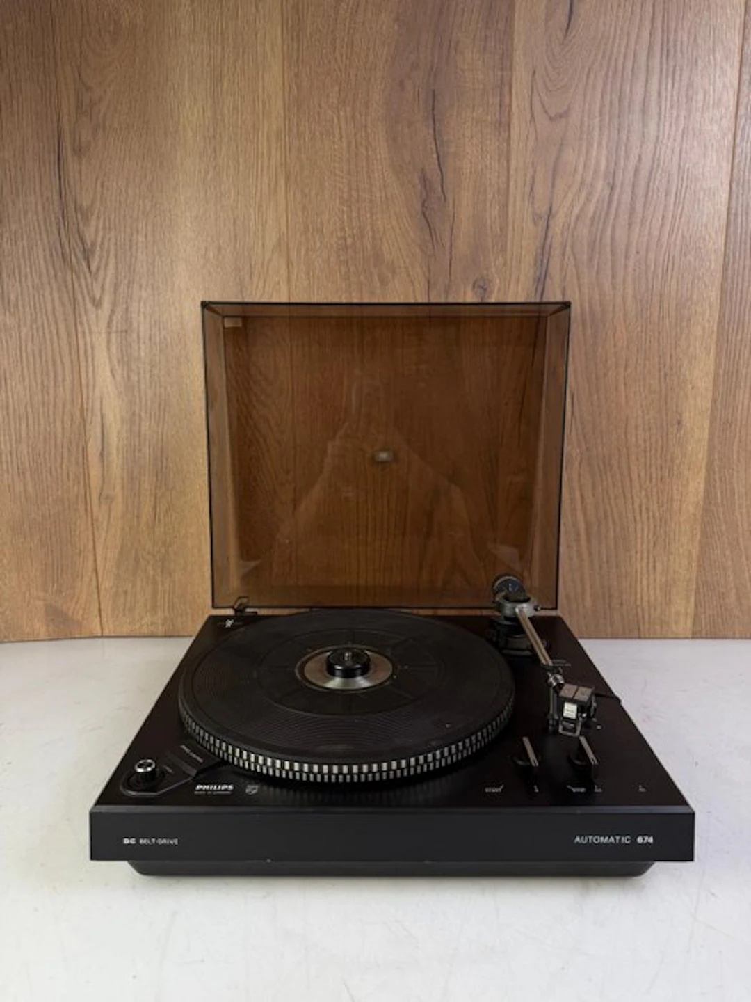 Philips - 674 Turntable