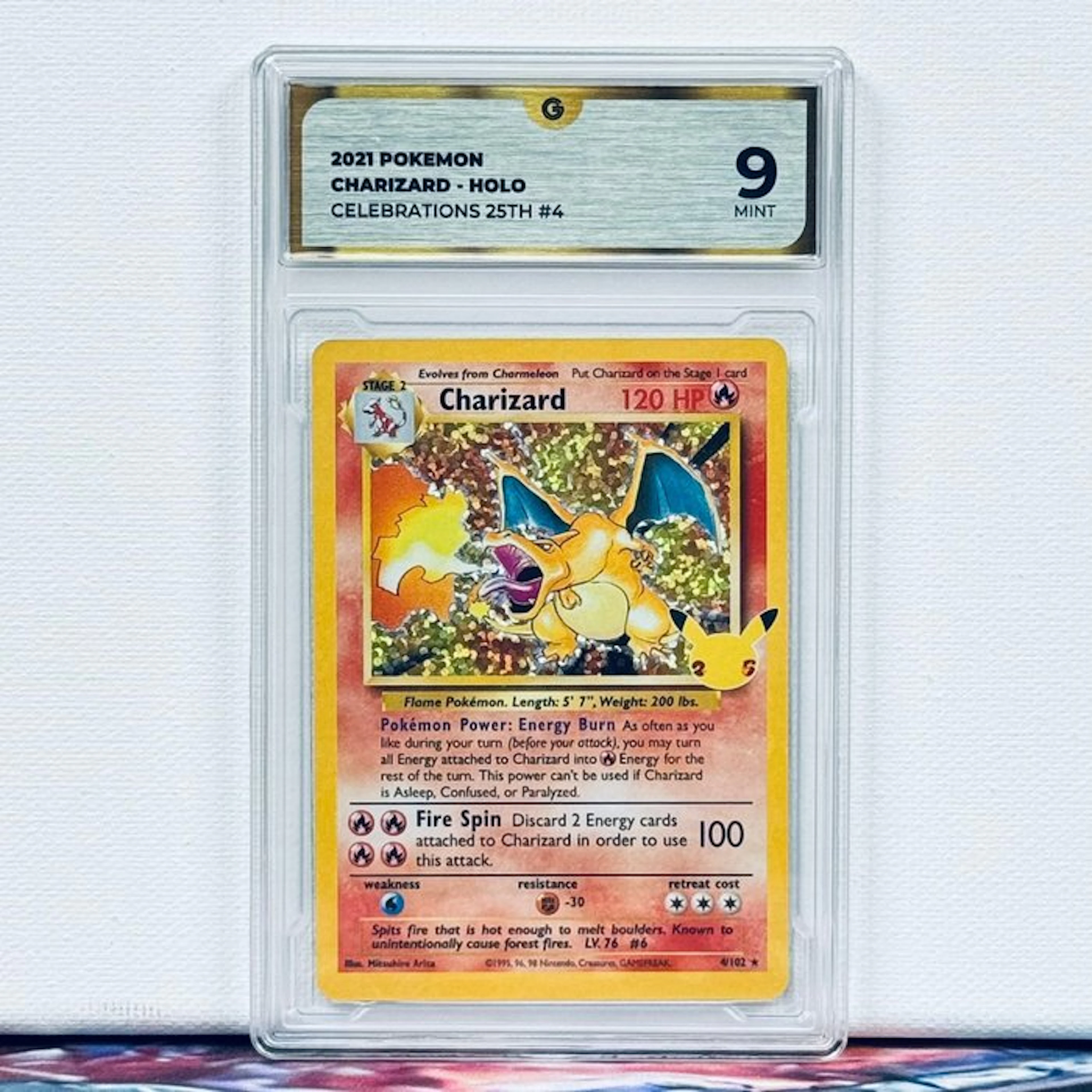 Pokémon Graded card - CHARIZARD HOLO 4 CELEBRATIONS - Pokémon - GG 9