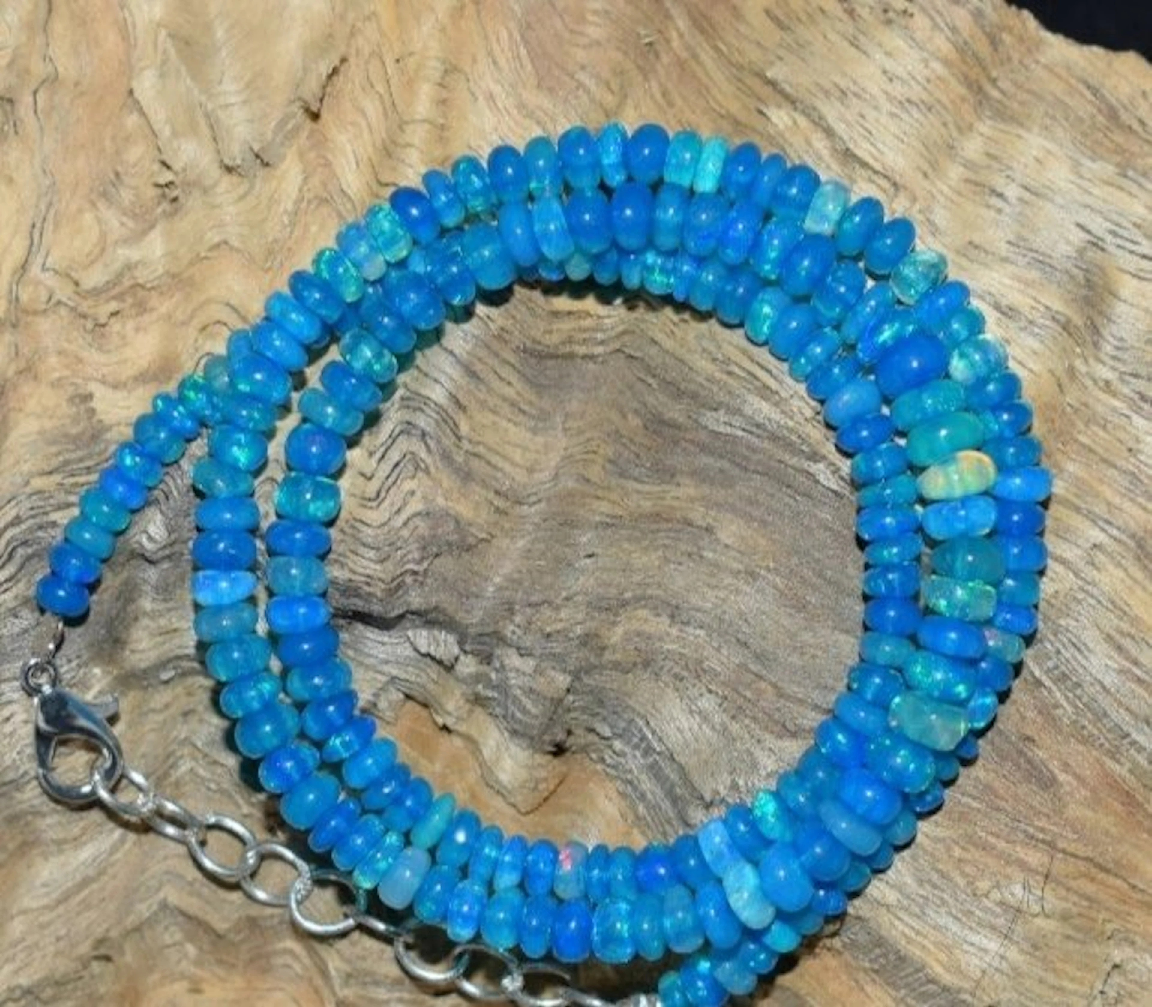 AAA+ Natural Opal Necklace Blue- 9 g - (1)