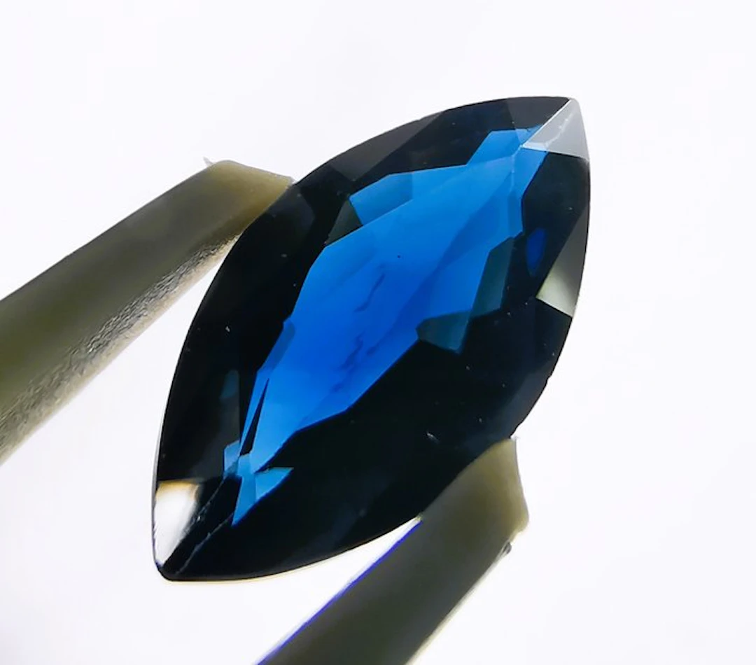 No reserve price - 1 pcs Blue Sapphire - 1.43 ct...