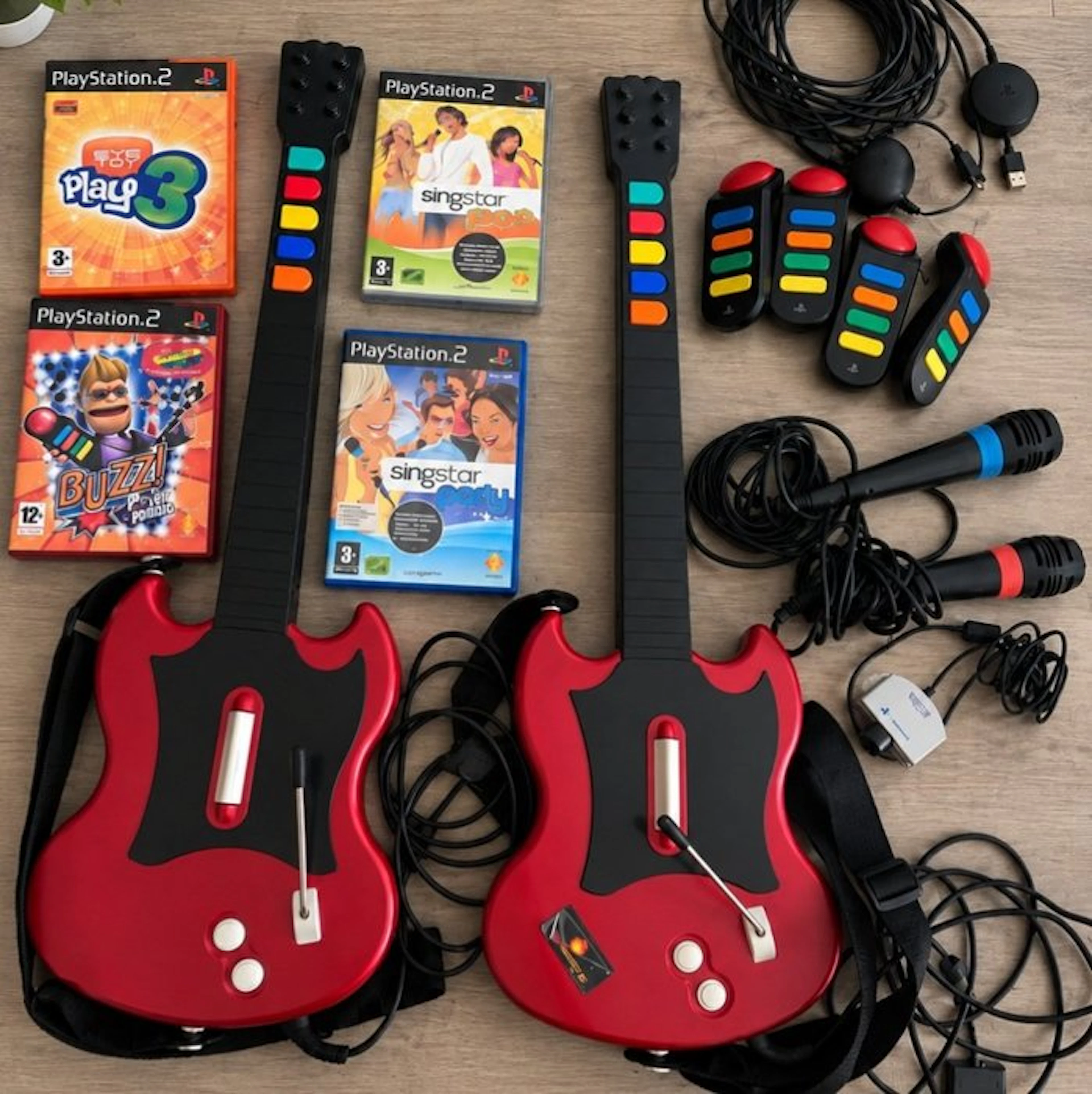 Sony - Playstation 2 (PS2) - PlayStation 2 Music & Party Bundle – 2 Guitars