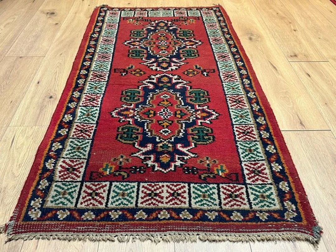 Indo-Tabriz Carpet – Hand-knotted Oriental rug with an...