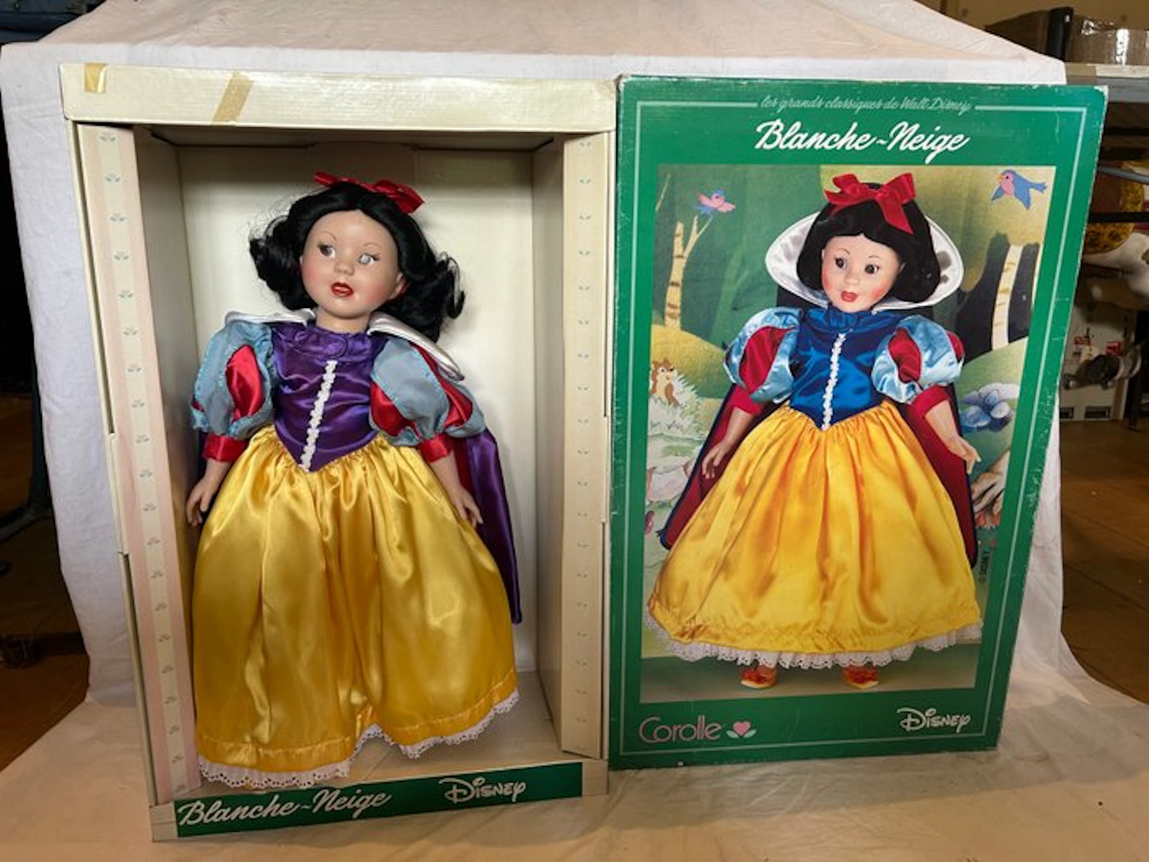 corolle Disney - Doll Snow white XXL - France