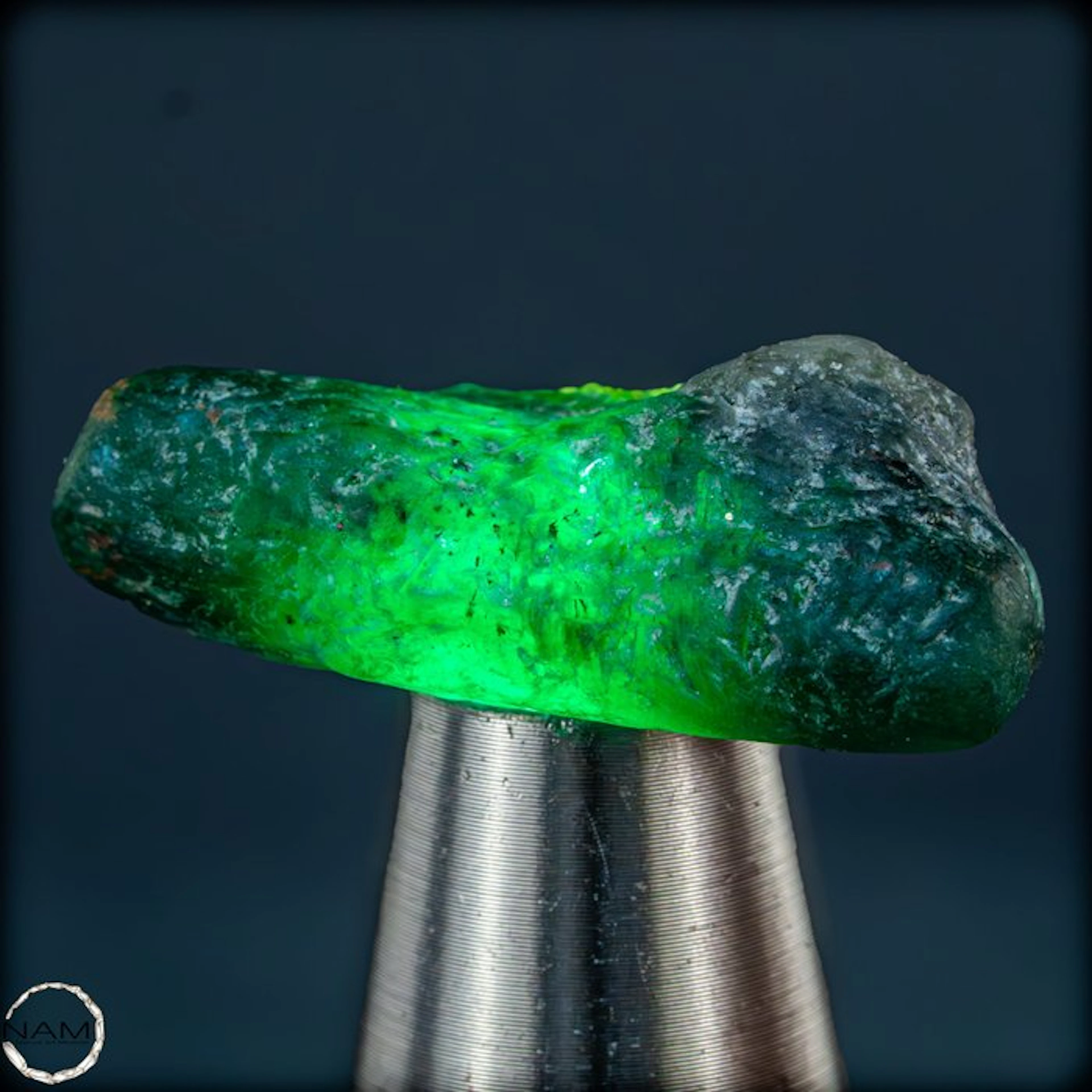 Natural emerald rough crystal with exceptional color...