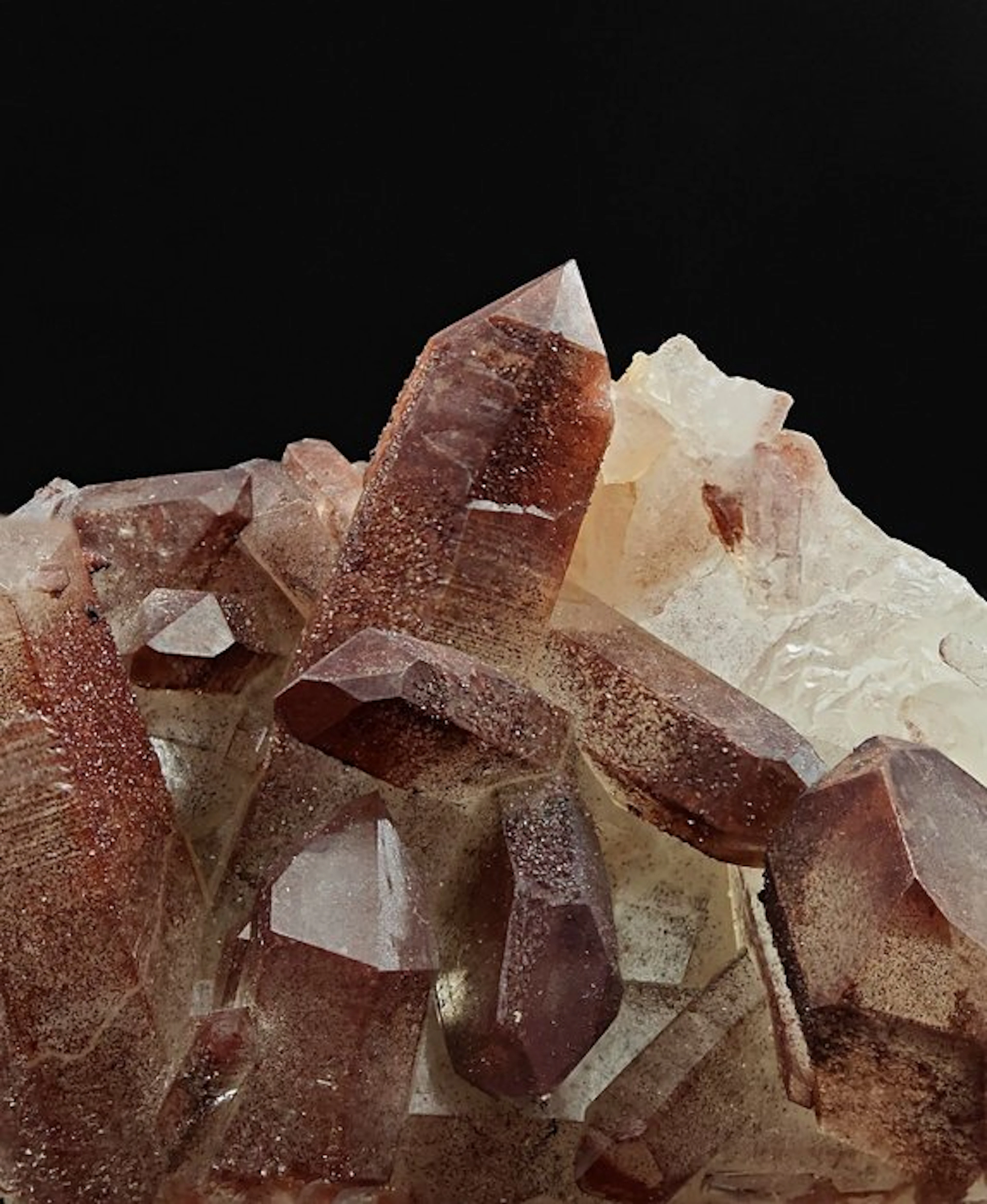 Splendid hematoid quartz with hematite