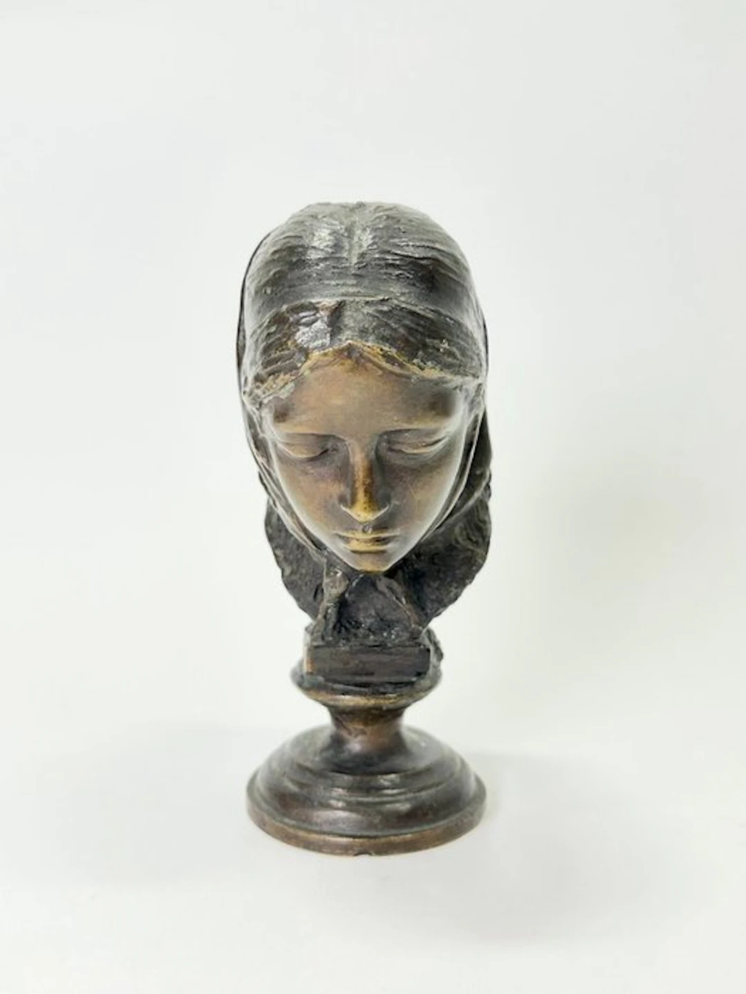 Antico Busto in Bronzo - Ritratto di Giovane Donna Velata...