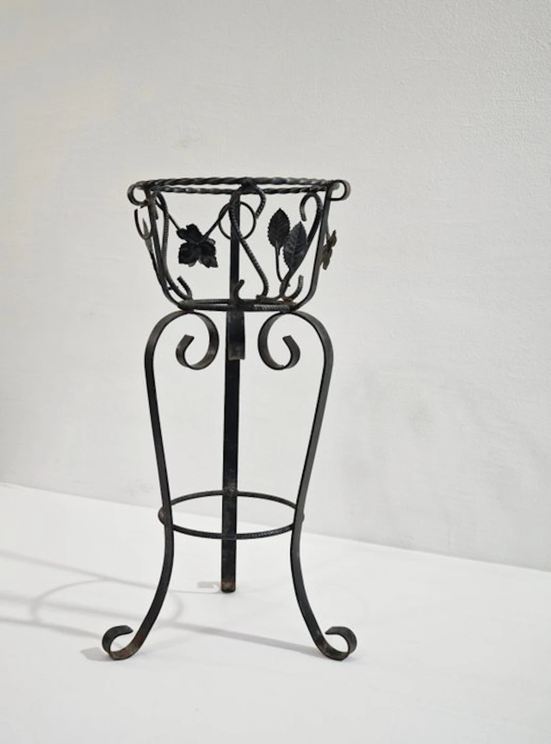 Flower pot - Wrought iron - Planter from Italy, 1940s–1950s