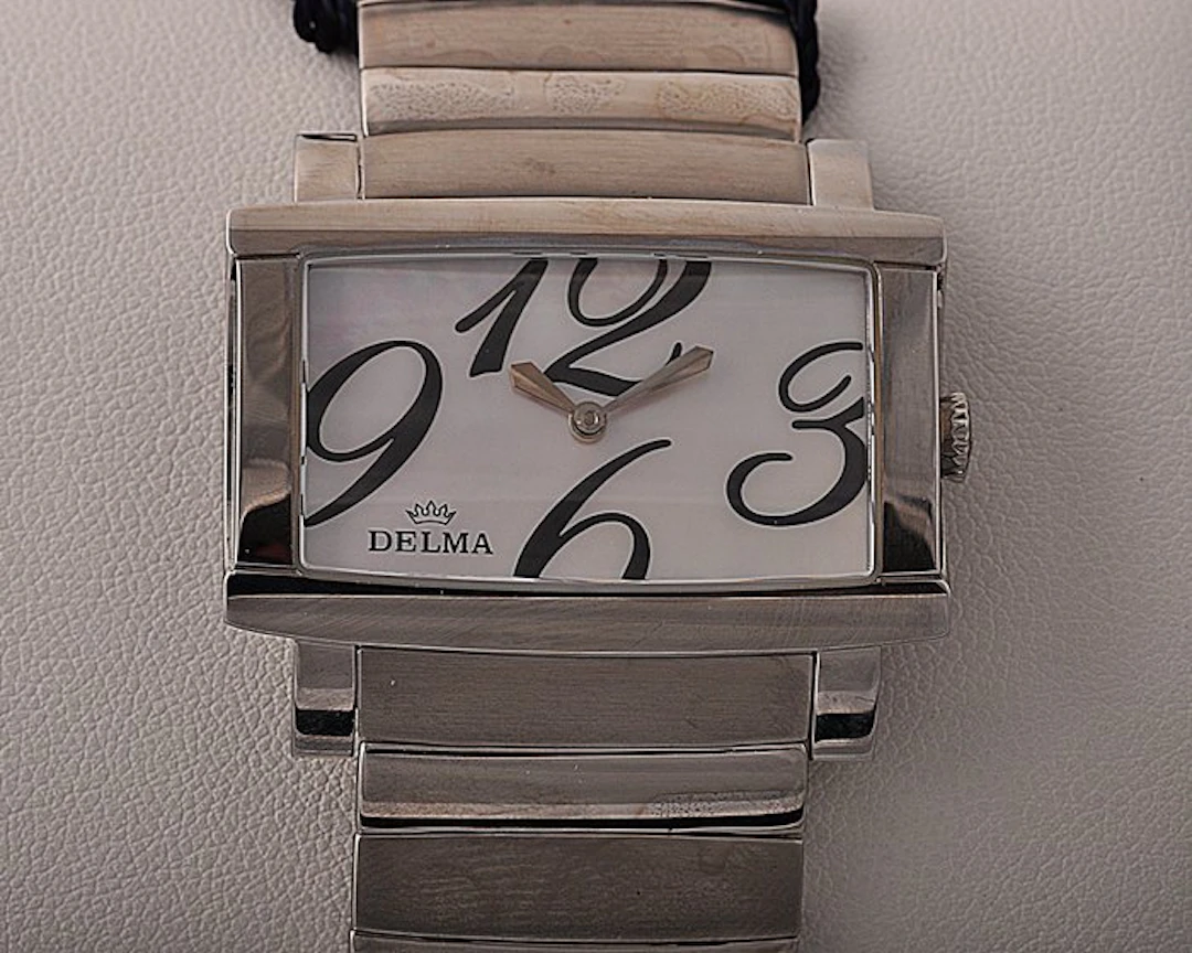 Delma - Lady D / Siena Rectangular - No reserve price...