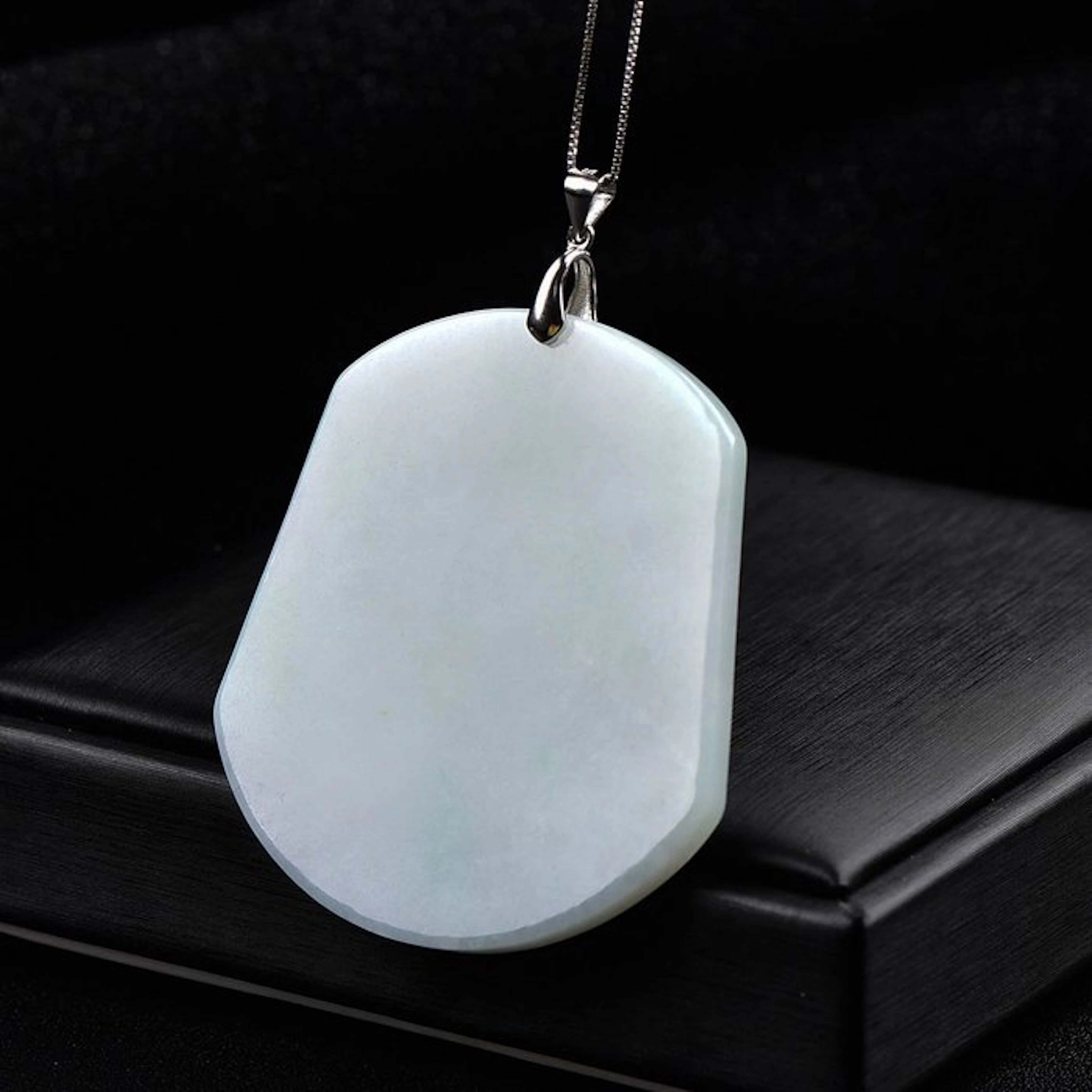 ALGT Certified - Huge and Masterful Natural Jadeite Jade...