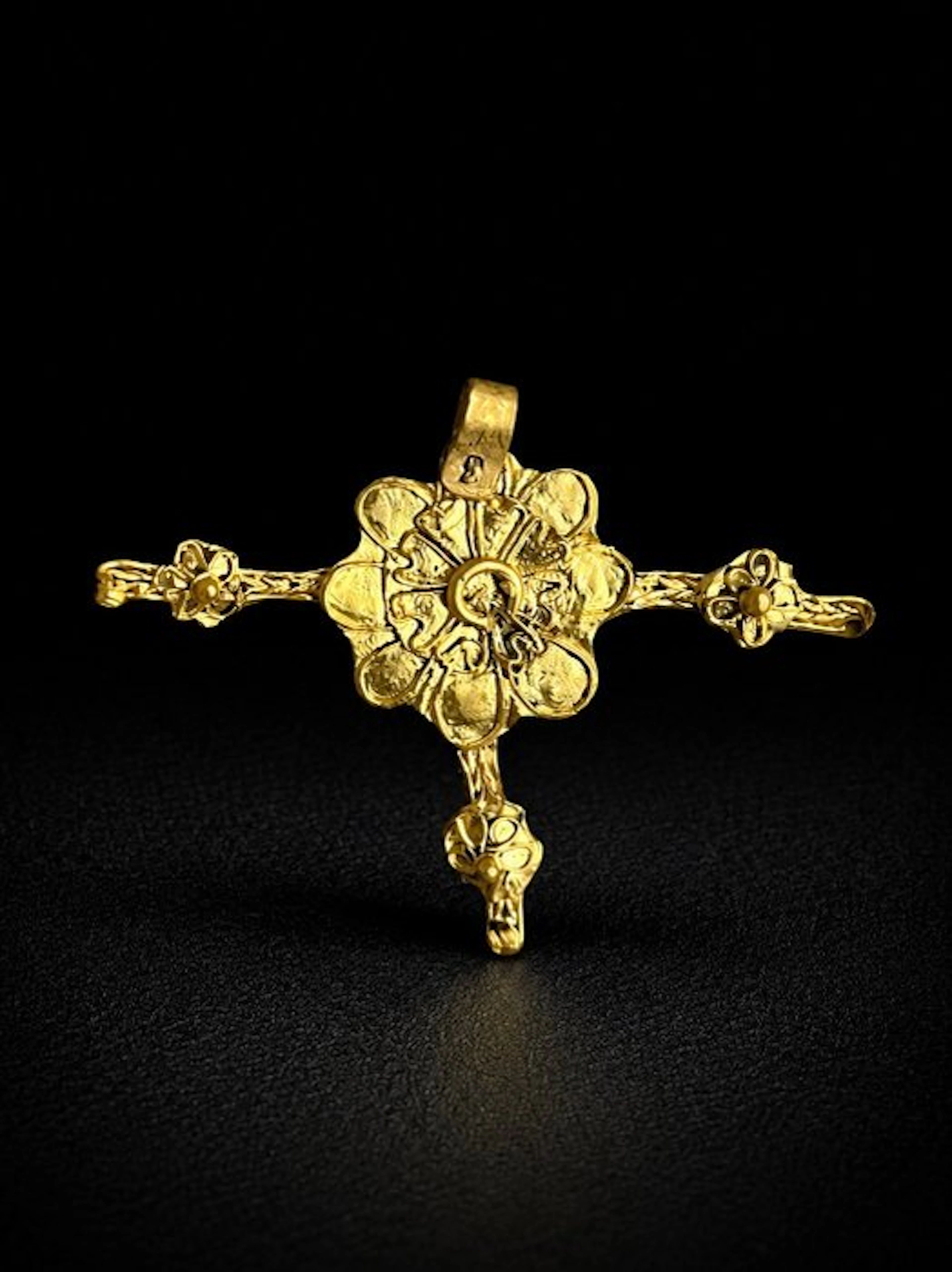Ancient Greek, Hellenistic oro Earrings - 4th to 1st Century BC