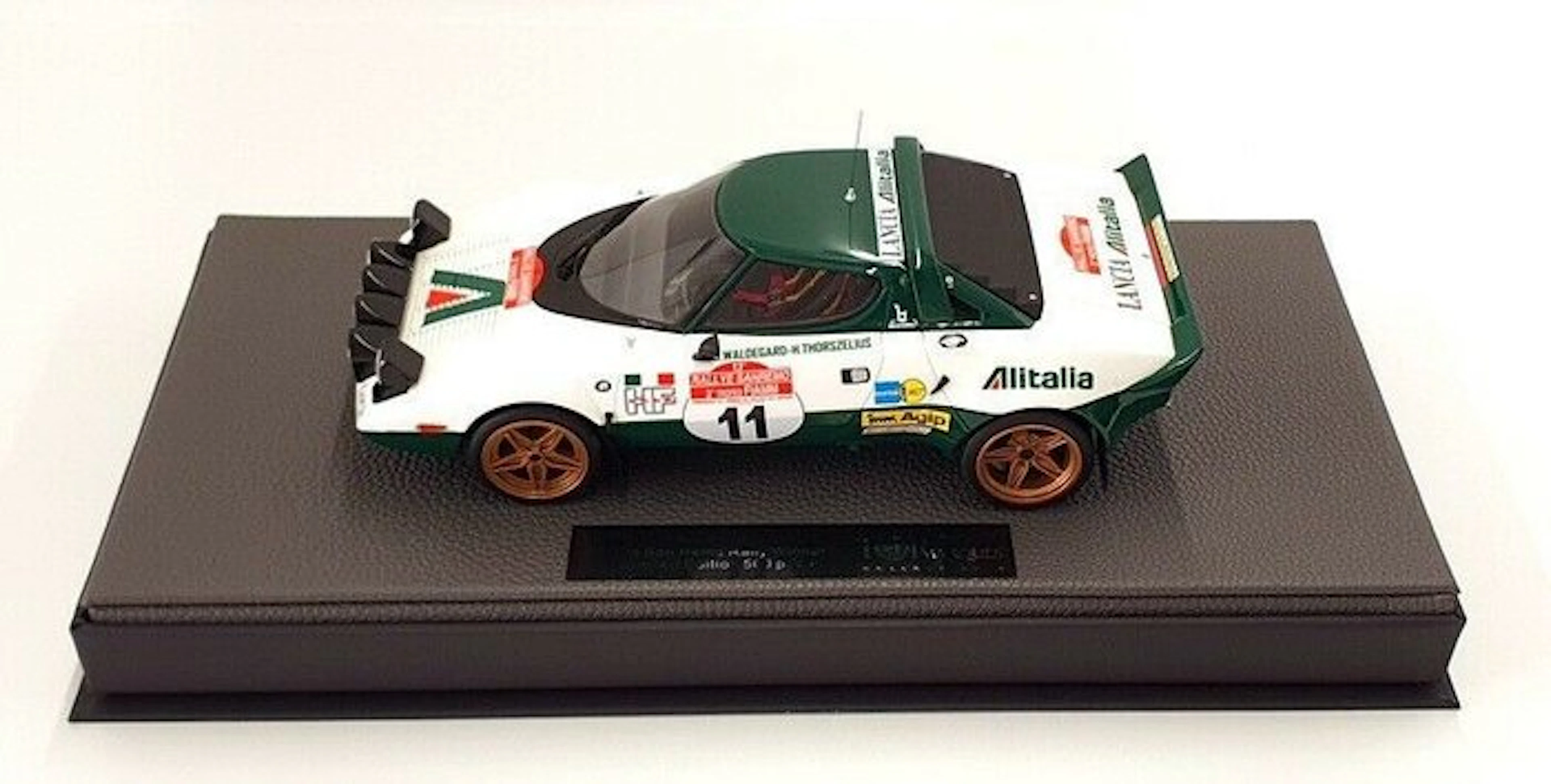 Top Marques 1:18 - Model race car - Lancia Stratos HF #11...